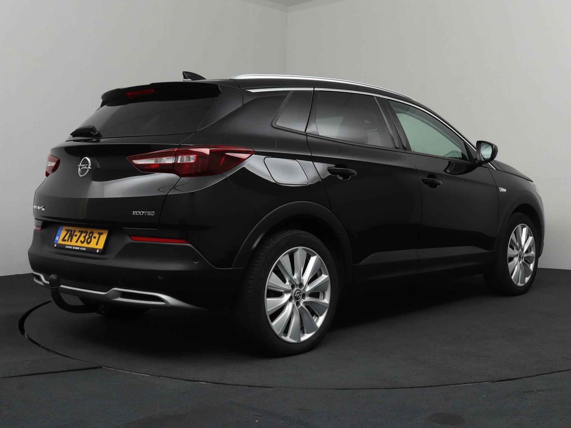 Opel Grandland X 1.2 Turbo Business Executive Climate Control | Navigatie | Trekhaak - 2/35