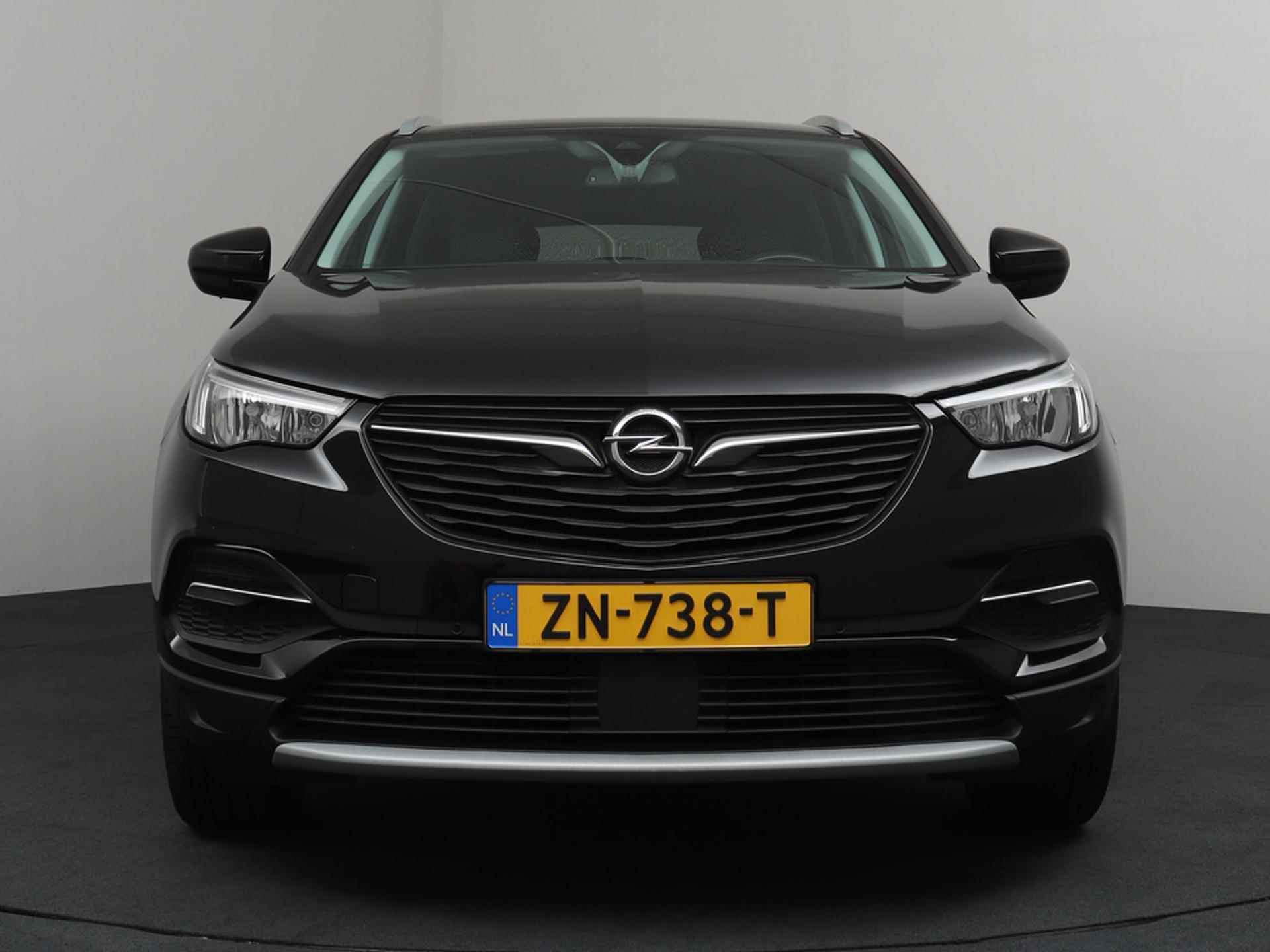 Opel Grandland X 1.2 Turbo Business Executive Climate Control | Navigatie | Trekhaak - 32/35