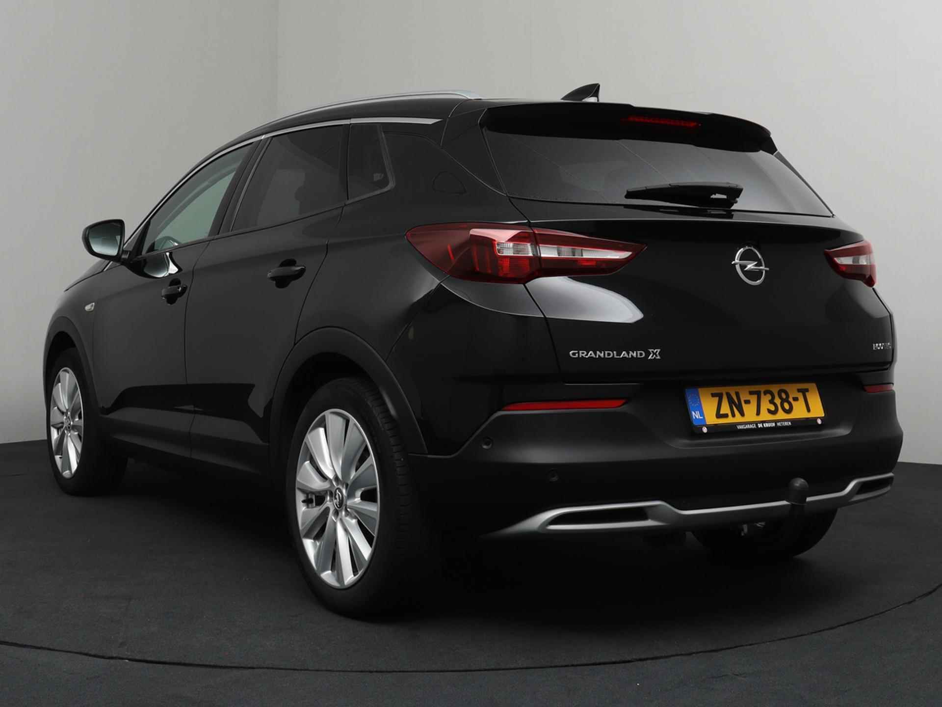 Opel Grandland X 1.2 Turbo Business Executive Climate Control | Navigatie | Trekhaak - 34/35