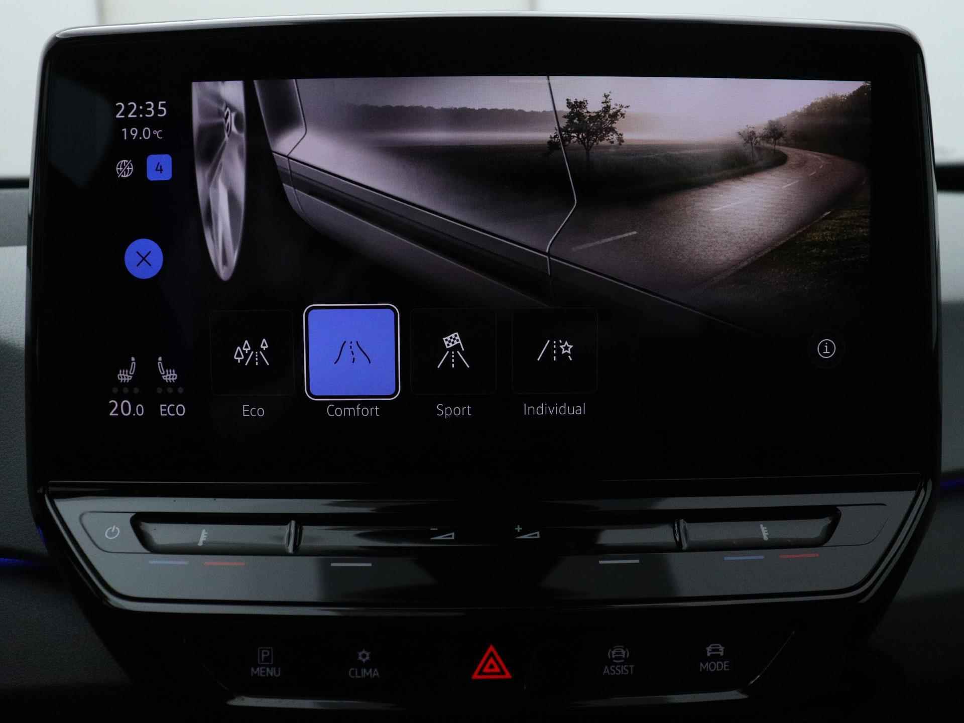 Volkswagen ID.3 First Plus 58 kWh 204 PK | Automaat | Navigatie | Camera | Adaptive Cruise Control | Climate Control | Stoelverwarming | Parkeersensoren | LED | Lichtmetalen velgen | Privacy glass | - 15/22