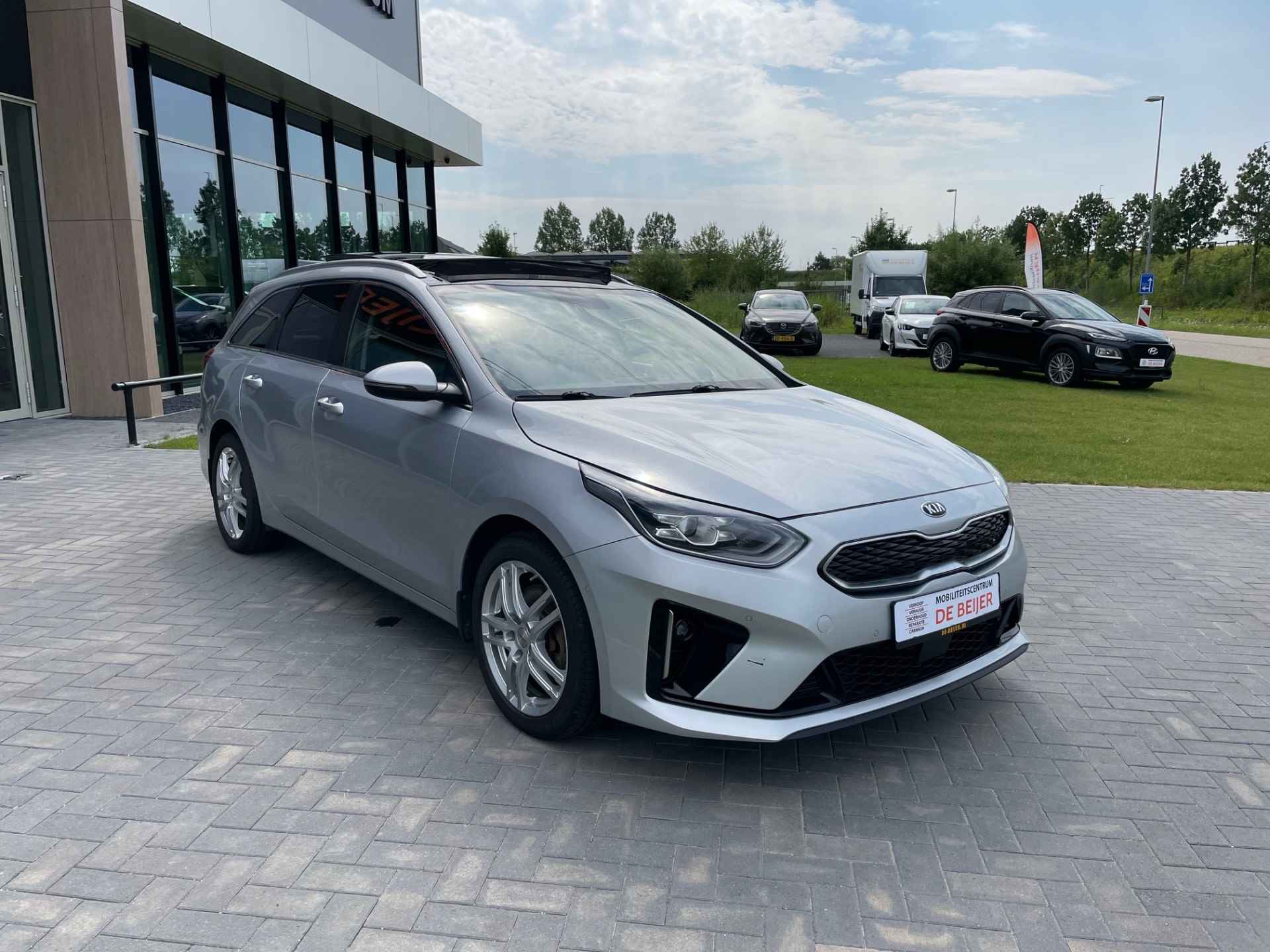 Kia Ceed Sportswagon 1.6 GDI PHEV DynamicPlusLine Pano dak I Trekh. I Camera - 8/51