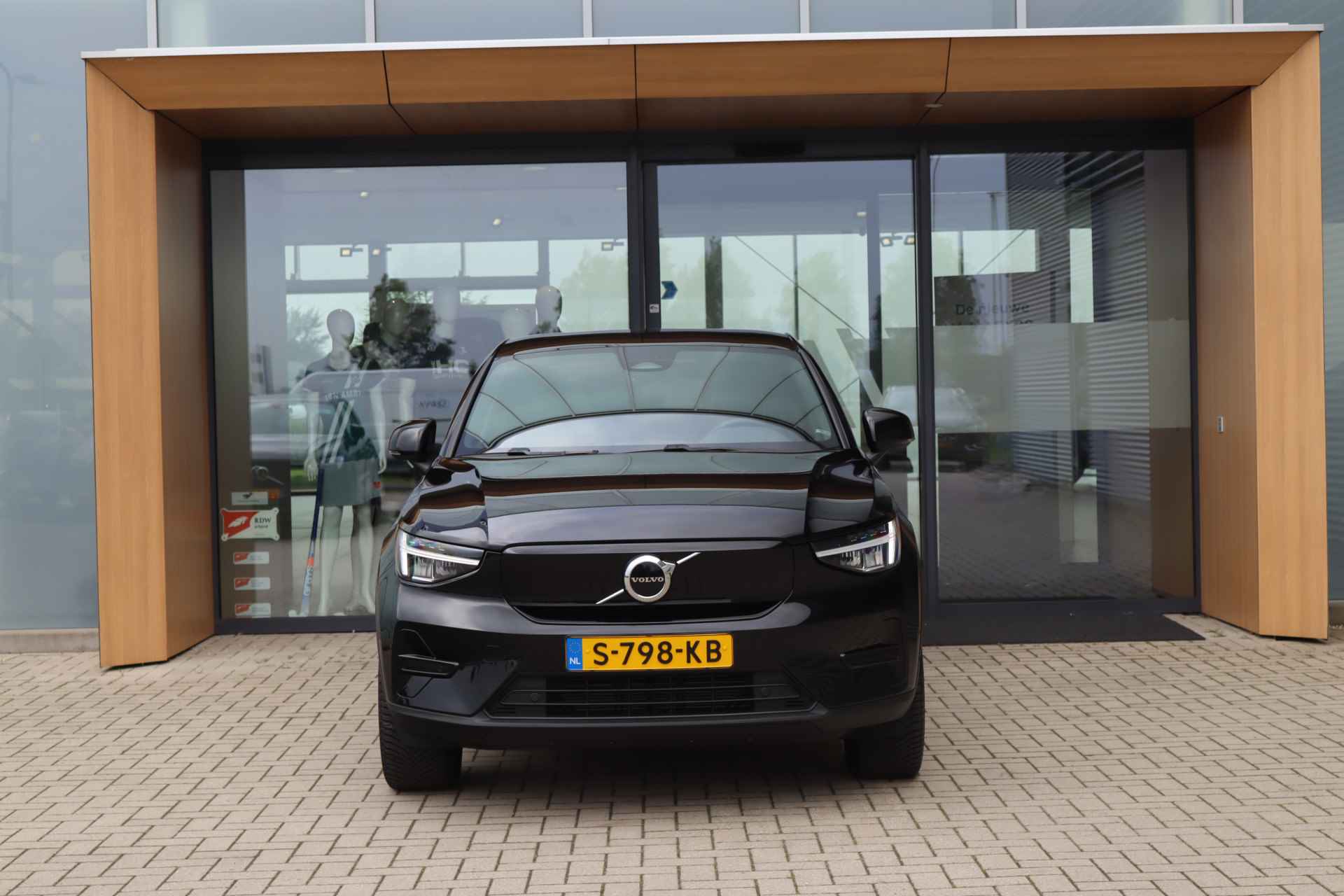 Volvo C40 Single Motor Plus 69 kWh | Parkeercamera | Stoel- en stuurverwarming - 15/23