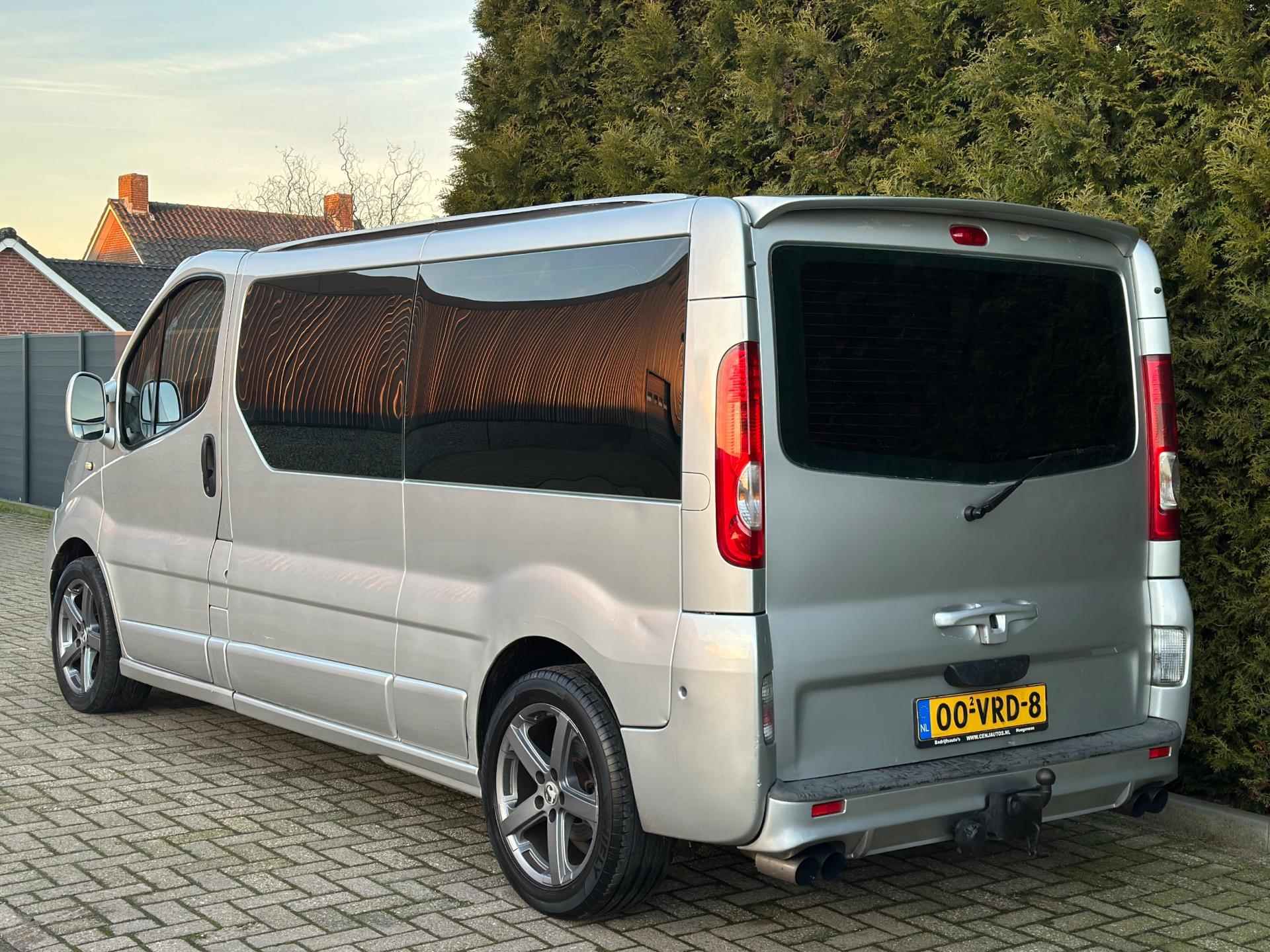 Opel Vivaro 2.5 CDTI L2H1 DC Trekaak Airco - 3/28