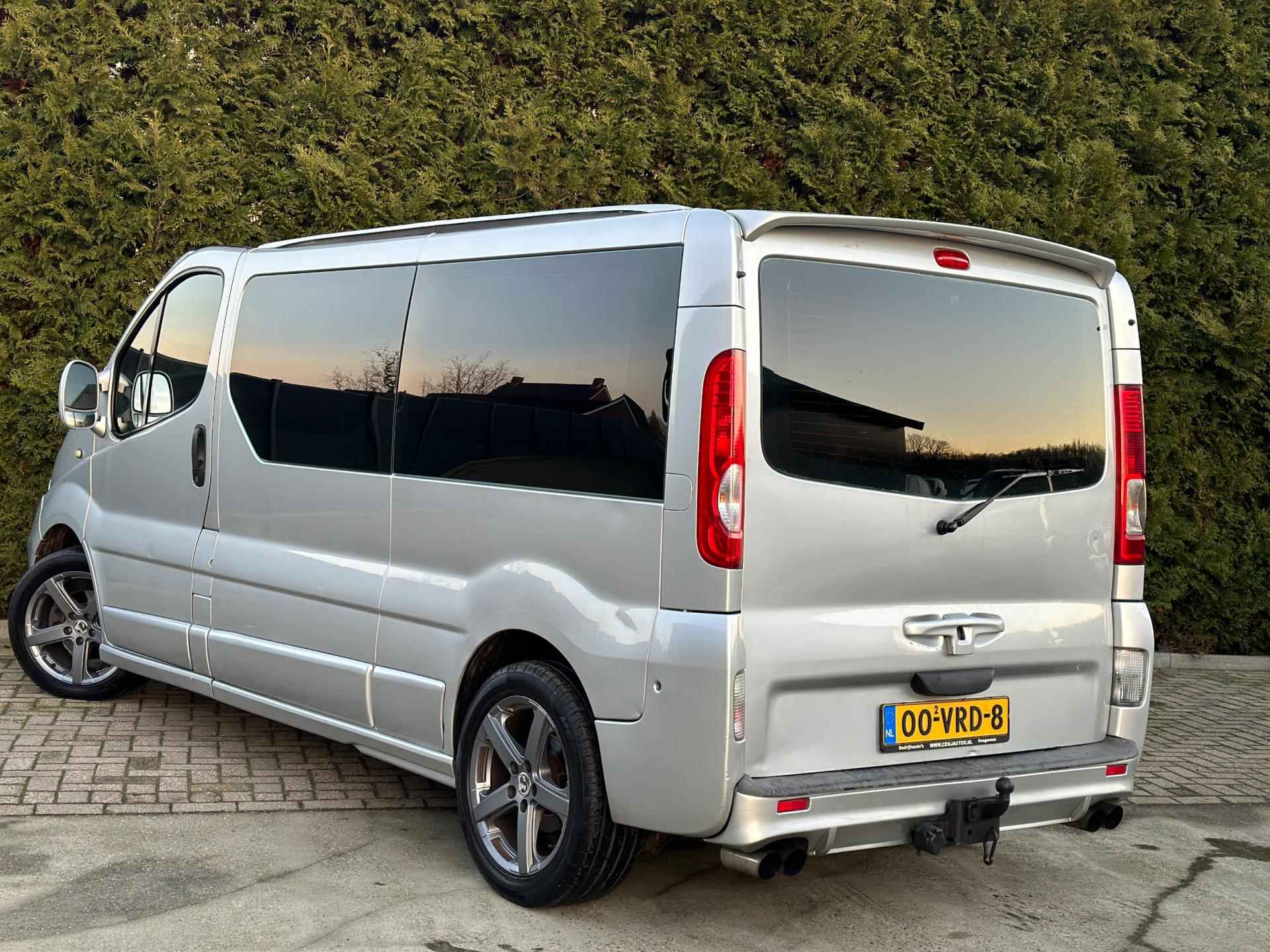 Opel Vivaro 2.5 CDTI L2H1 DC Trekaak Airco - 19/28