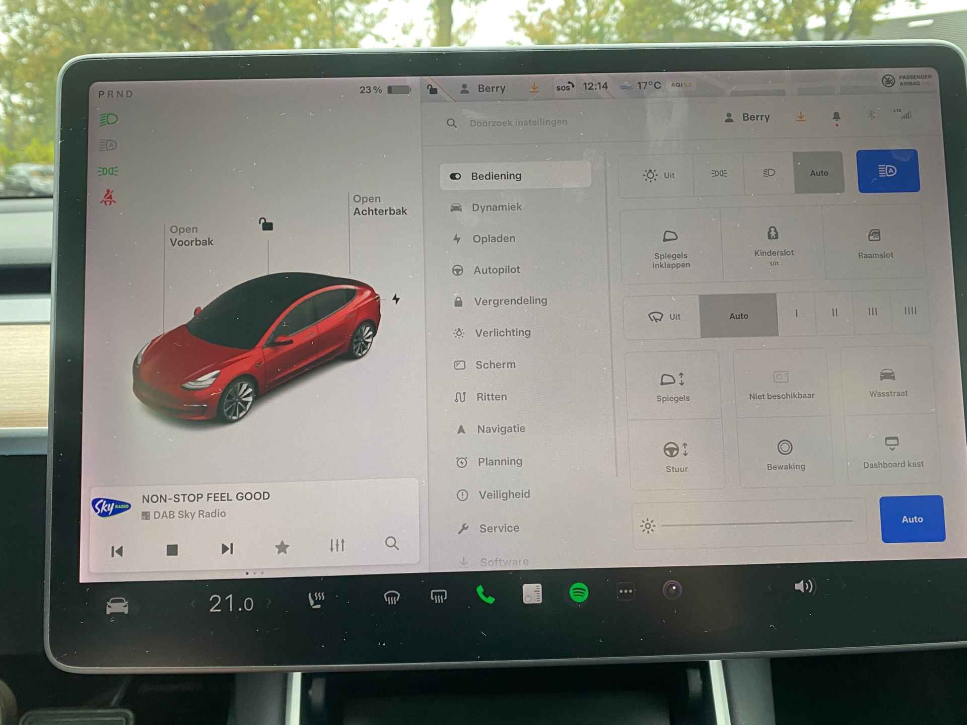 Tesla Model 3 Long Range AWD 75 kWh | ORG. NL. NAP KM | 1E EIGENAAR | AUTOPILOT | RIJKLAARPRIJS INCL. 12 MND. BOVAGGARANTIE - 24/27