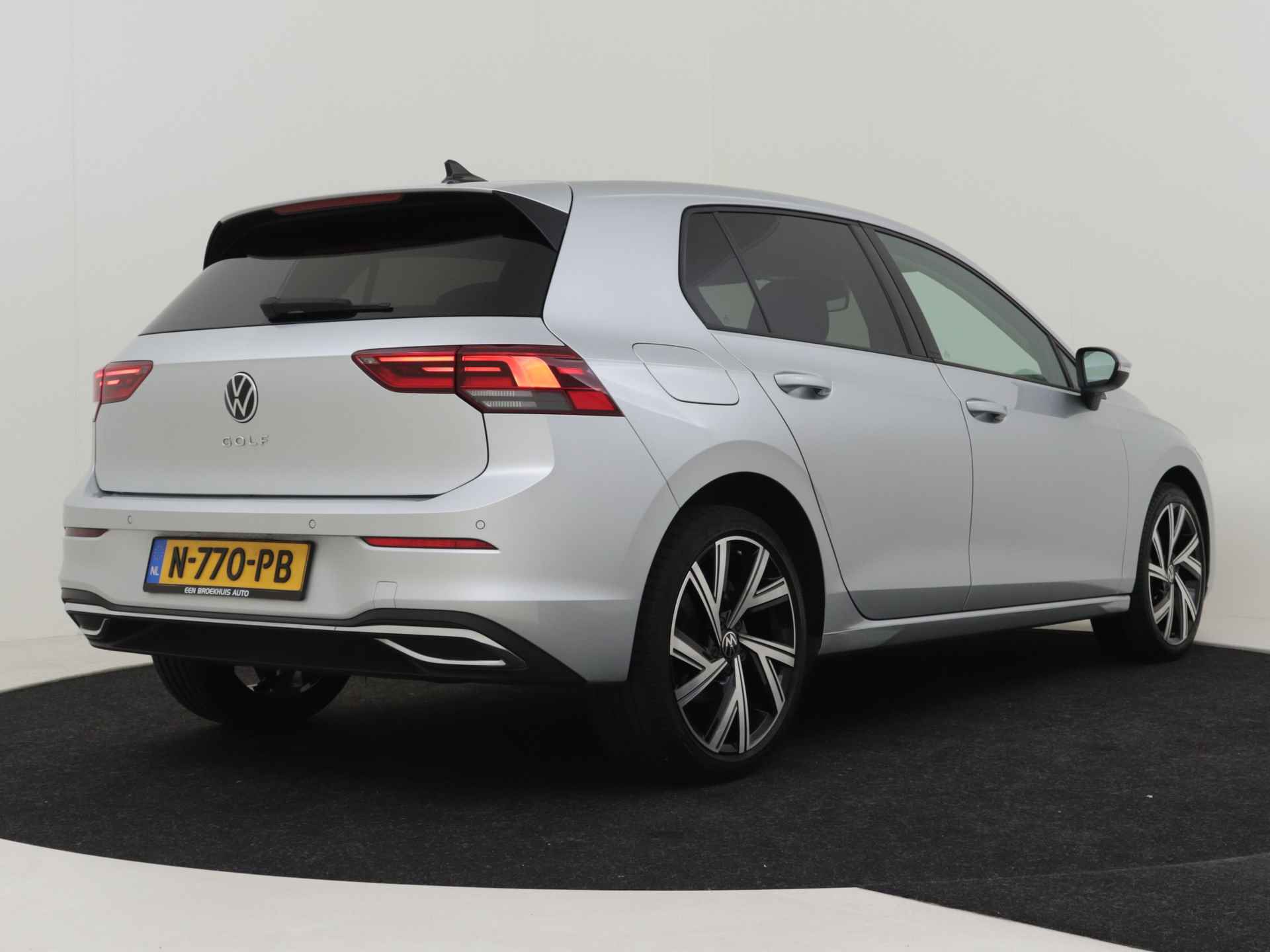 Volkswagen Golf 1.5 TSI 131pk Life | Airco | Apple Carplay/Android Auto | Adaptive cruise control | DAB-radio | Ledverlichting | Navigatie | 18" - 3/42