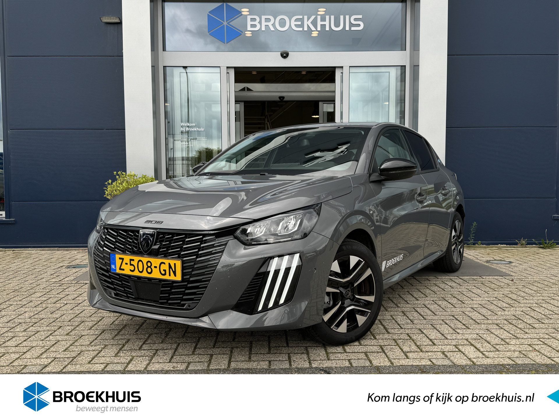 Peugeot e-208 Allure 51 kWh | Camera V/A | Navi | Warmtepomp | Adaptieve cruise | Draadloze lader | Carplay