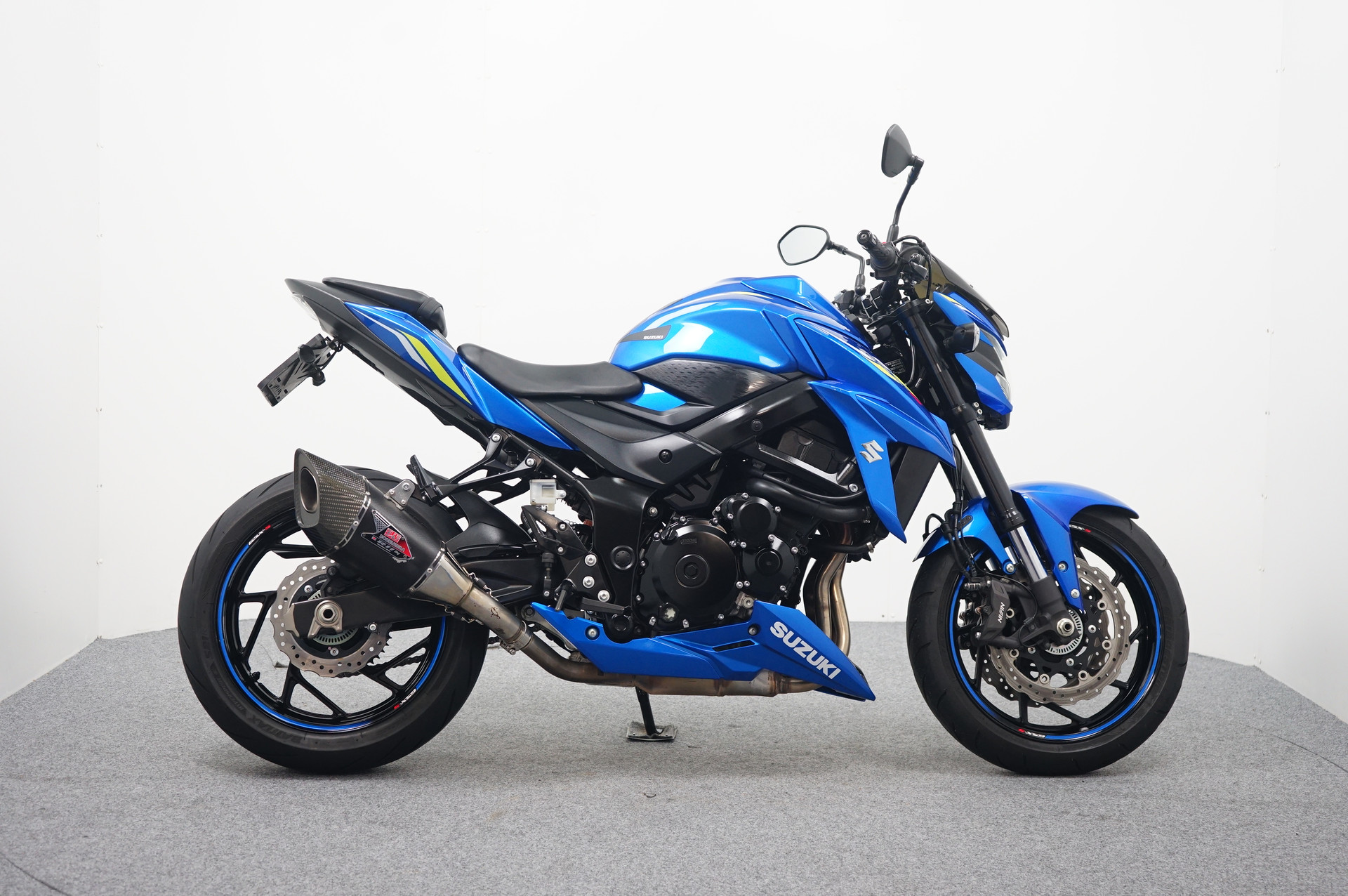 Suzuki GSX-S750