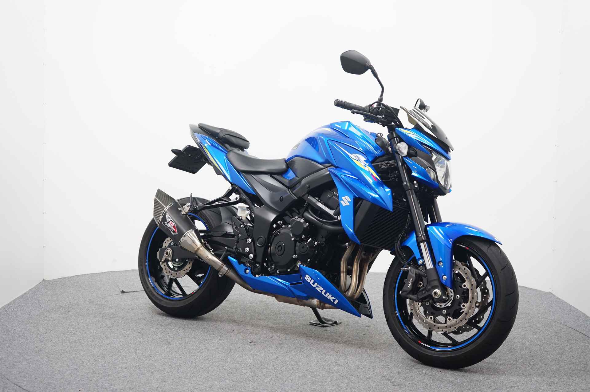 Suzuki GSX-S750 - 2/16