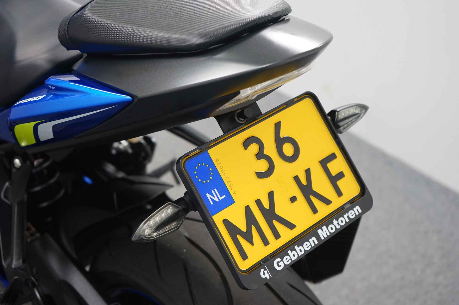 Suzuki GSX-S750 - 13/16