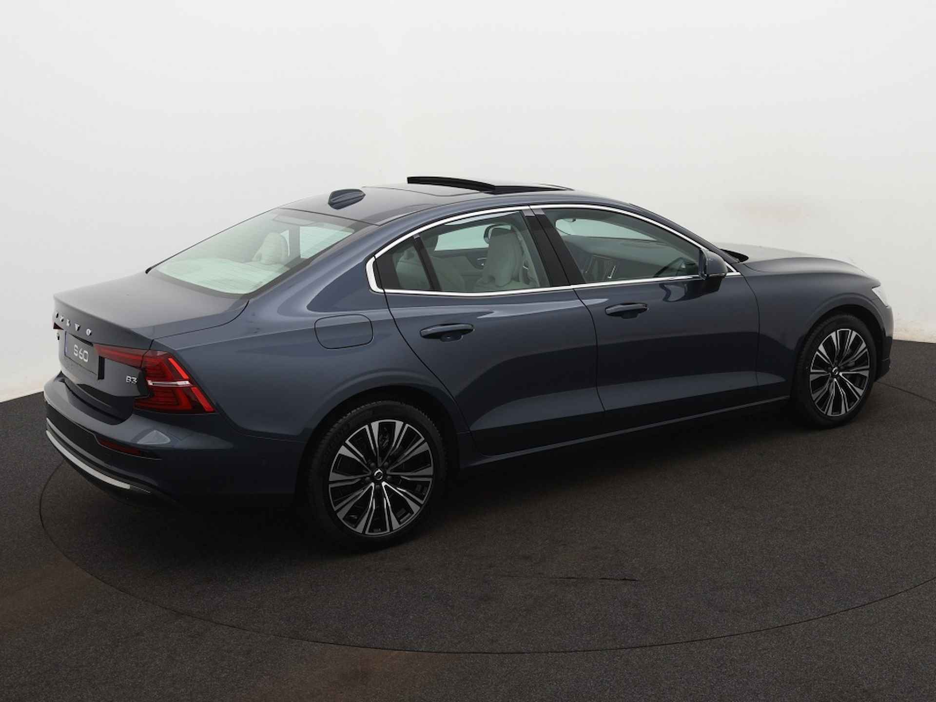 Volvo S60 2.0 B3 Plus Bright | Harman Kardon | Panorama dak | 360 graden c - 10/45