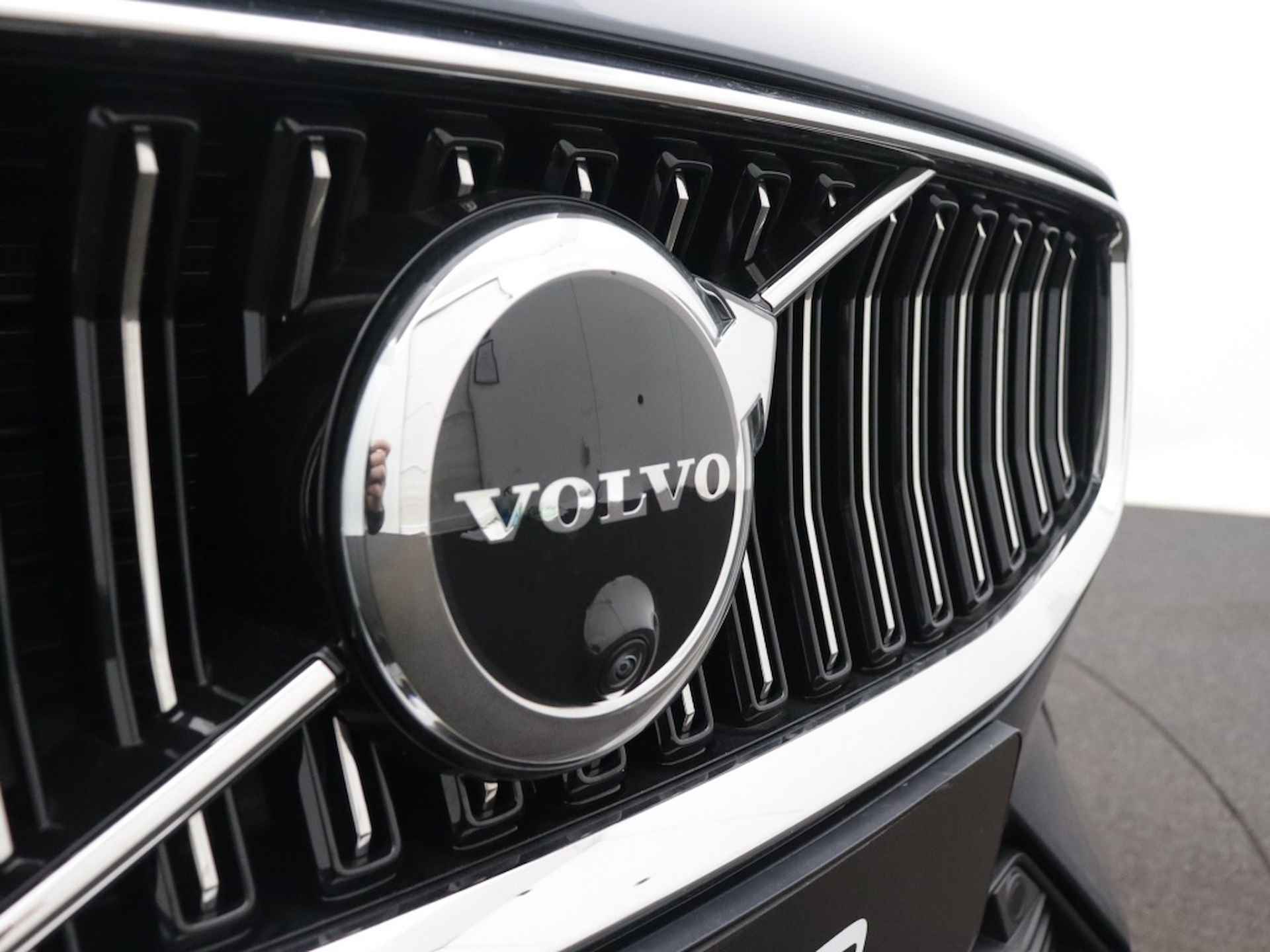 Volvo S60 2.0 B3 Plus Bright | Harman Kardon | Panorama dak | 360 graden c - 40/45