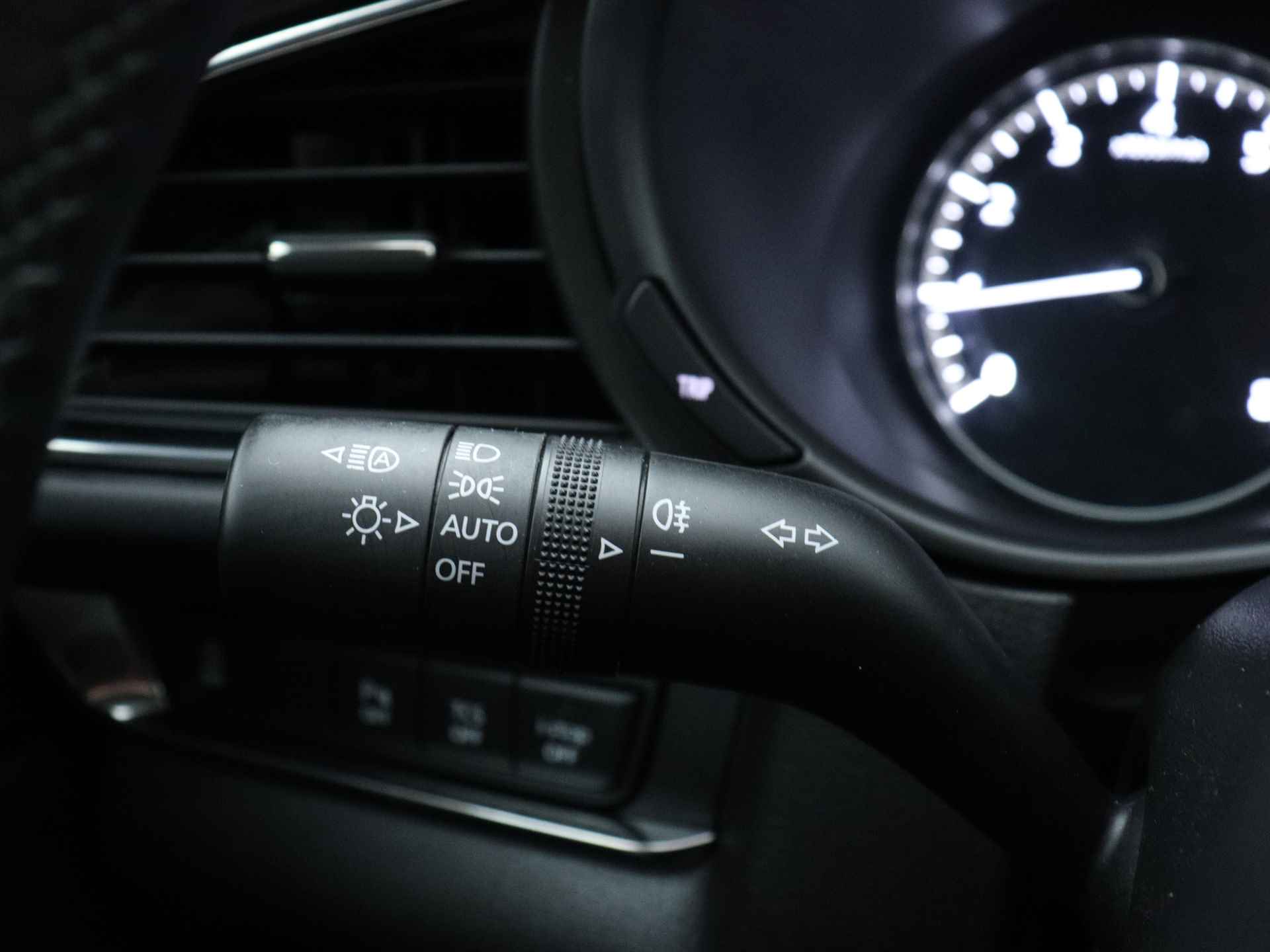 Mazda CX-30 2.0 e-SkyActiv-X M Hybrid Homura | Navigatie | Stoelverwarming | Elektrische Achterklep | Camera | Parkeersensoren | - 24/47