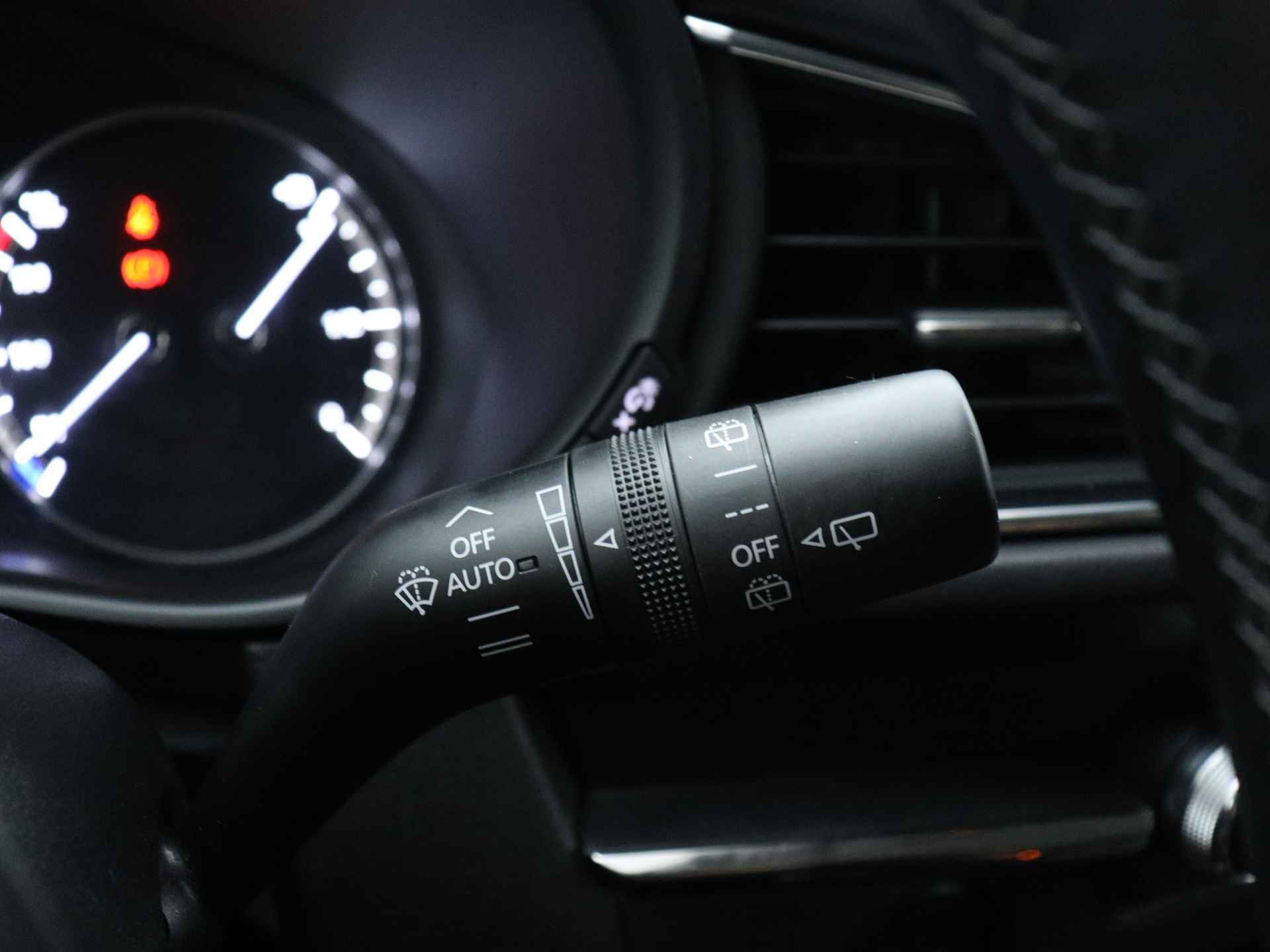 Mazda CX-30 2.0 e-SkyActiv-X M Hybrid Homura | Navigatie | Stoelverwarming | Elektrische Achterklep | Camera | Parkeersensoren | - 25/47
