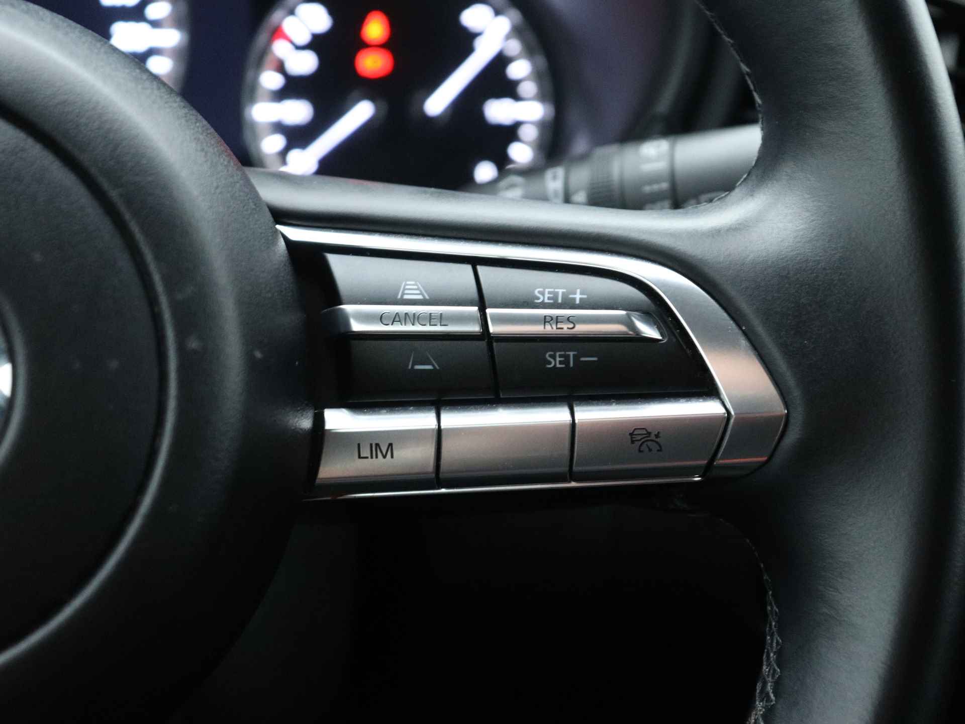 Mazda CX-30 2.0 e-SkyActiv-X M Hybrid Homura | Navigatie | Stoelverwarming | Elektrische Achterklep | Camera | Parkeersensoren | - 26/47