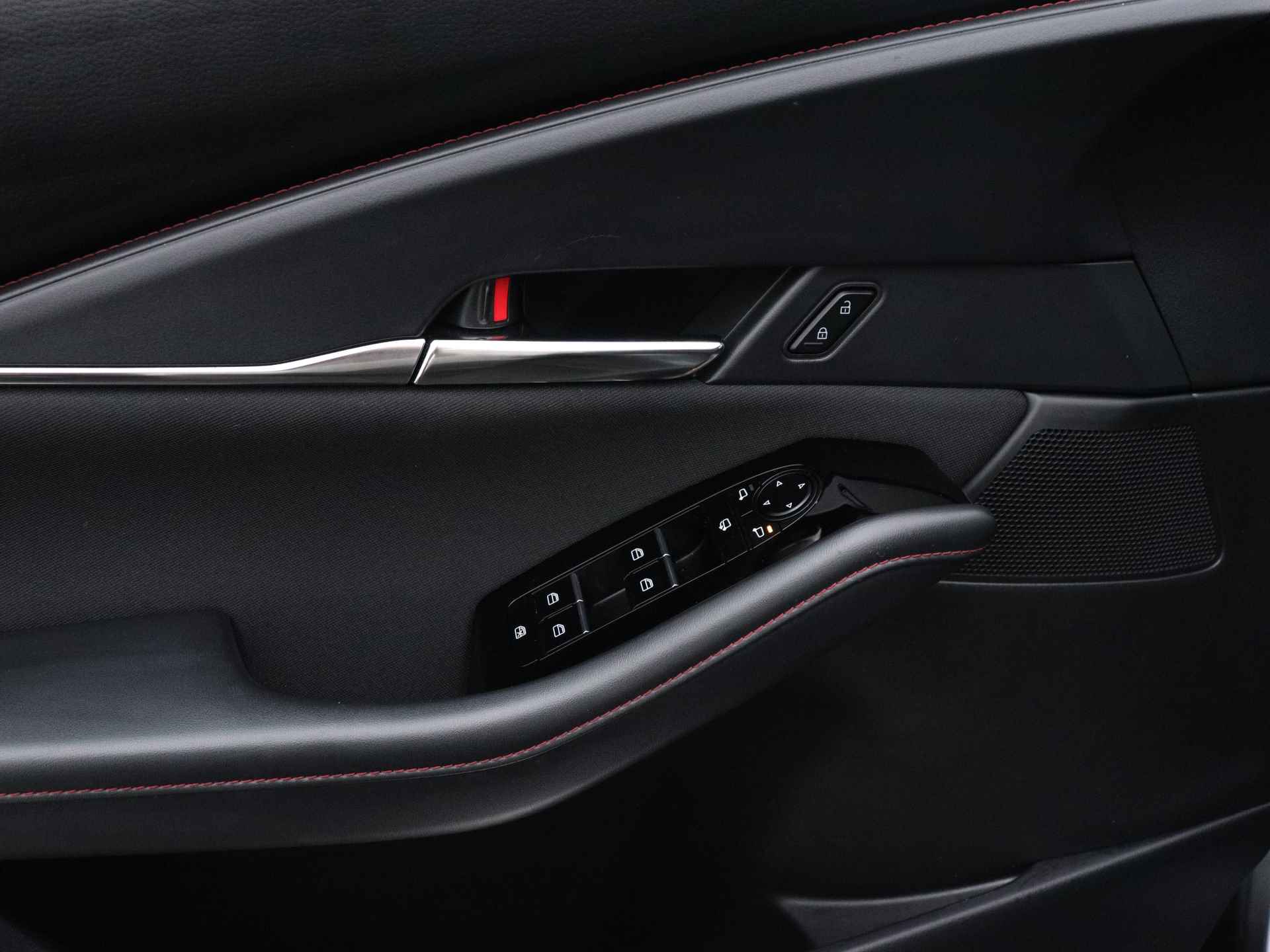 Mazda CX-30 2.0 e-SkyActiv-X M Hybrid Homura | Navigatie | Stoelverwarming | Elektrische Achterklep | Camera | Parkeersensoren | - 33/47