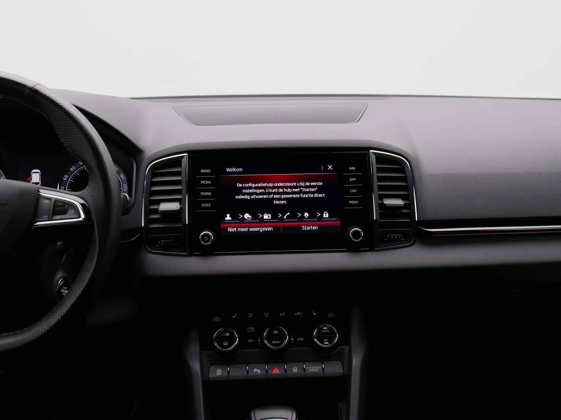 Skoda Karoq 1.0 TSI Style | NAVIGATIE | STOELVERWARMING | CAMERA | ELEK.LAADKLEP | APPLE CARPLAY | - 9/43