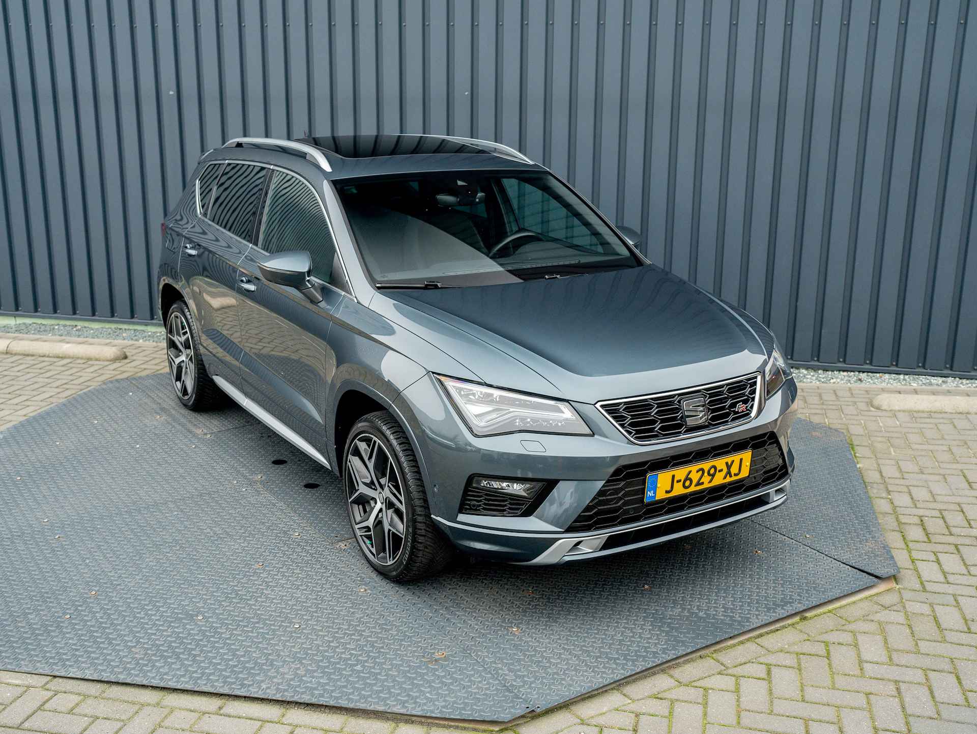 SEAT Ateca 1.5 TSI FR Business Intense | Panodak | Trekhaak wegkl. | Beats | 19'' | Prijs Rijklaar!! - 43/52