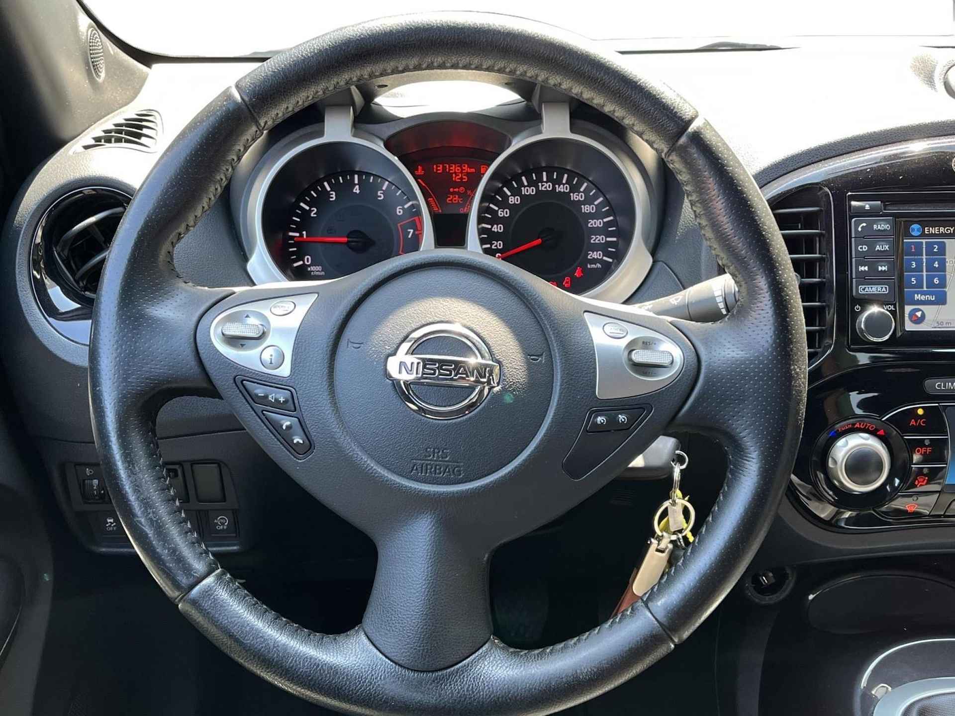 Nissan Juke 1.2 DIG-T S/S N-Connecta Climate Control, Apple Carplay, Stoelverwarming, Zwarte hemel, 17" Lichtmetalen velgen, Achteruitrijcamera, Multifunctioneel stuurwiel, Navigatiesysteem (MET GARANTIE*) - 17/28