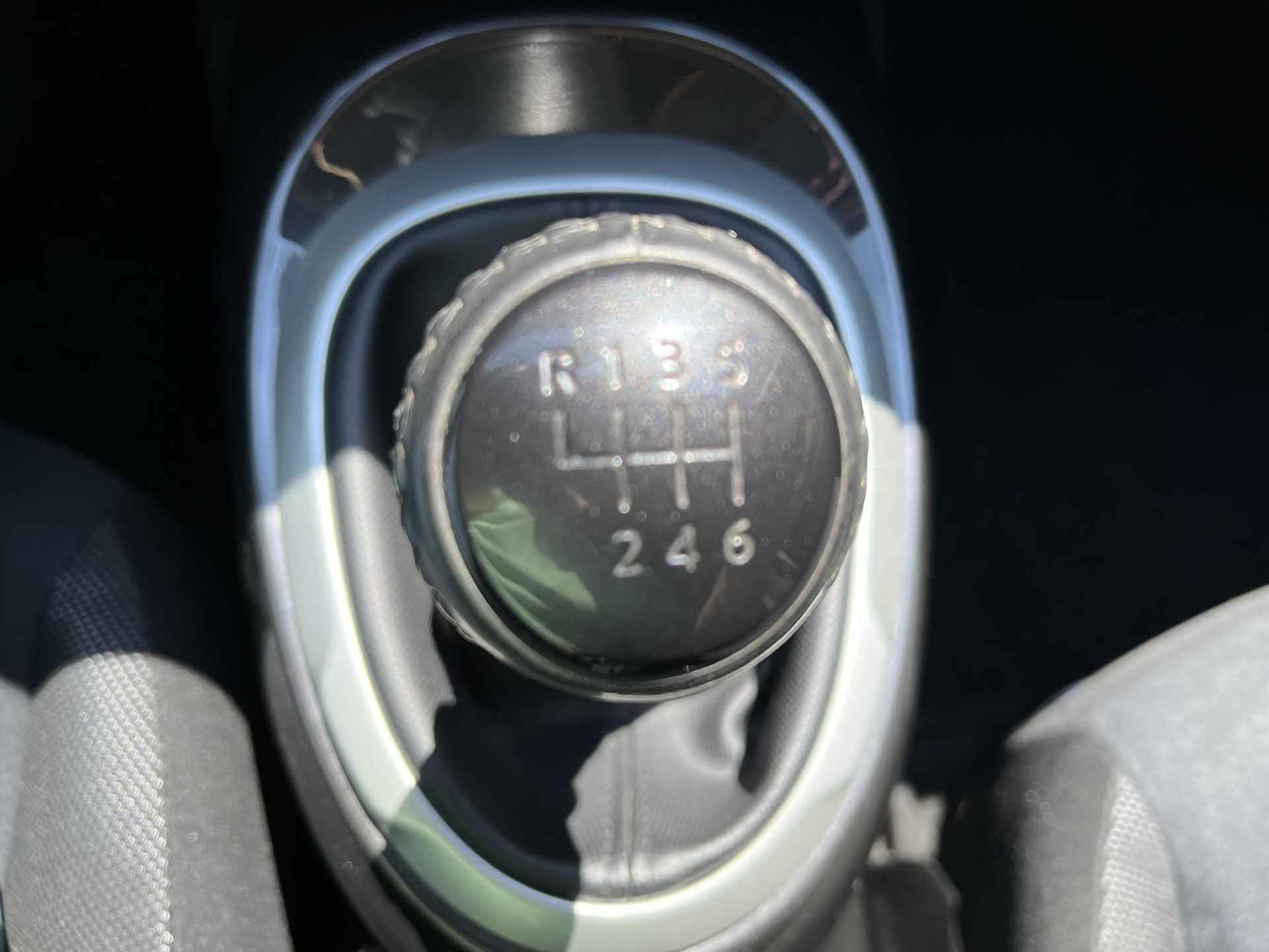 Nissan Juke 1.2 DIG-T S/S N-Connecta Climate Control, Apple Carplay, Stoelverwarming, Zwarte hemel, 17" Lichtmetalen velgen, Achteruitrijcamera, Multifunctioneel stuurwiel, Navigatiesysteem (MET GARANTIE*) - 25/28