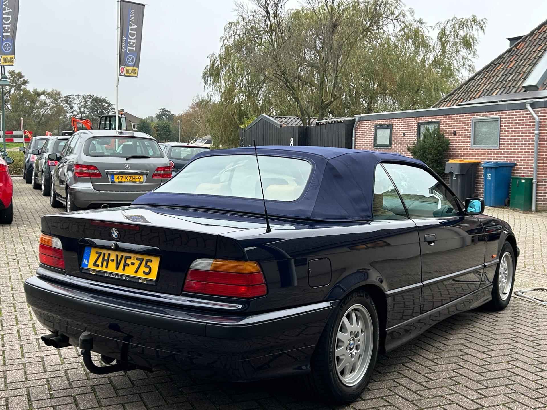 BMW 3-serie Cabrio 320i Executive Aut. Hardtop Elek. Dak Leder Elek. Stoelen+Verw. NAP NL-Auto Nette Staat! - 8/33