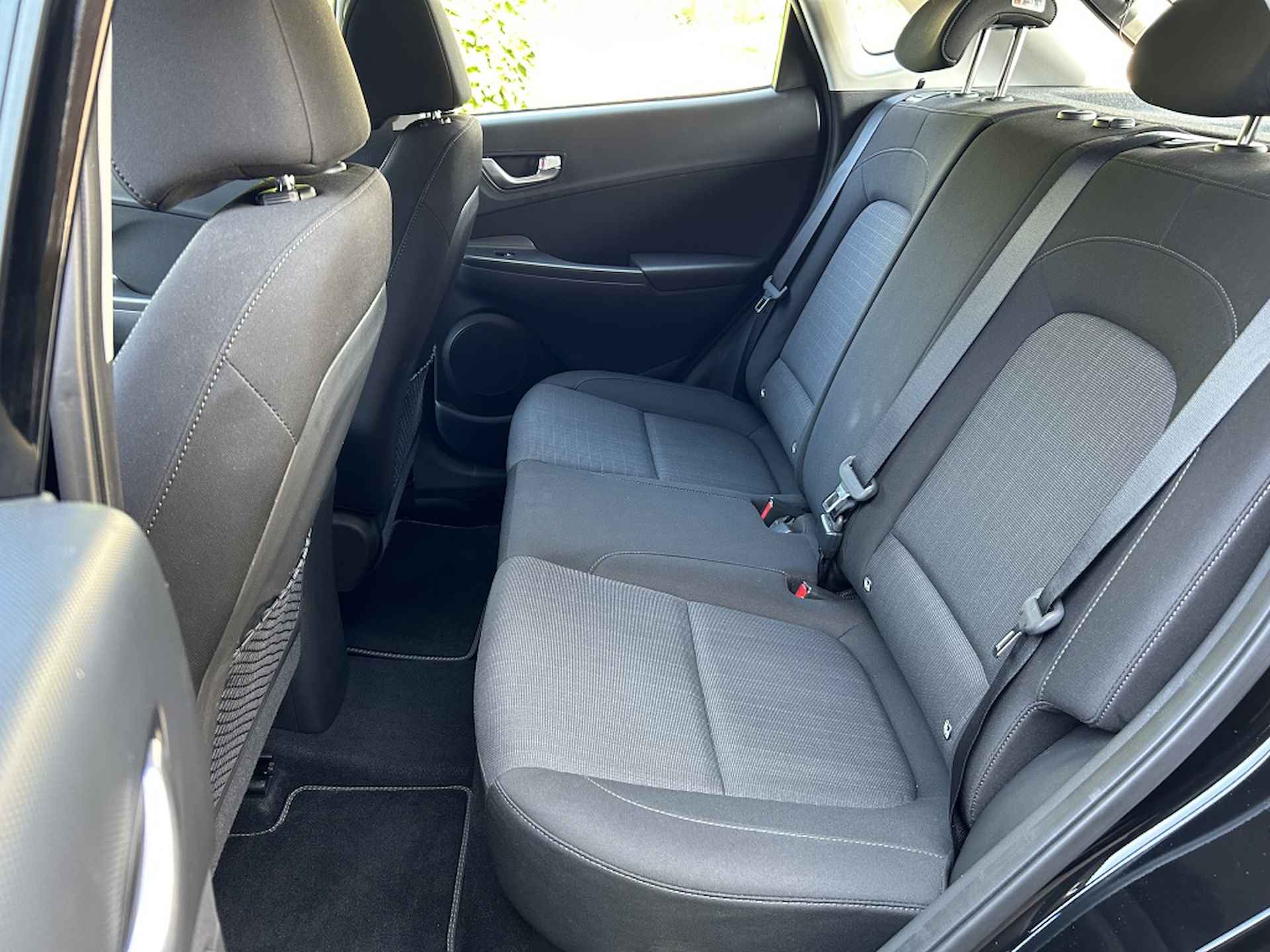 Hyundai Kona 1.6 GDI HEV Comfort Smart, Automaat, Rijklaar-Prijs - 30/37