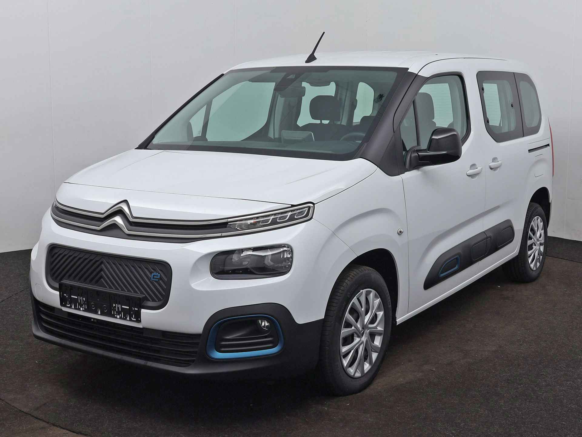 Citroën E-Berlingo Feel 50 kWh | RIJKLAAR | Private Lease V.A. € 279,- Per maand  | Touchscreen Apple Carplay / Android auto | Full Electric - 2/25
