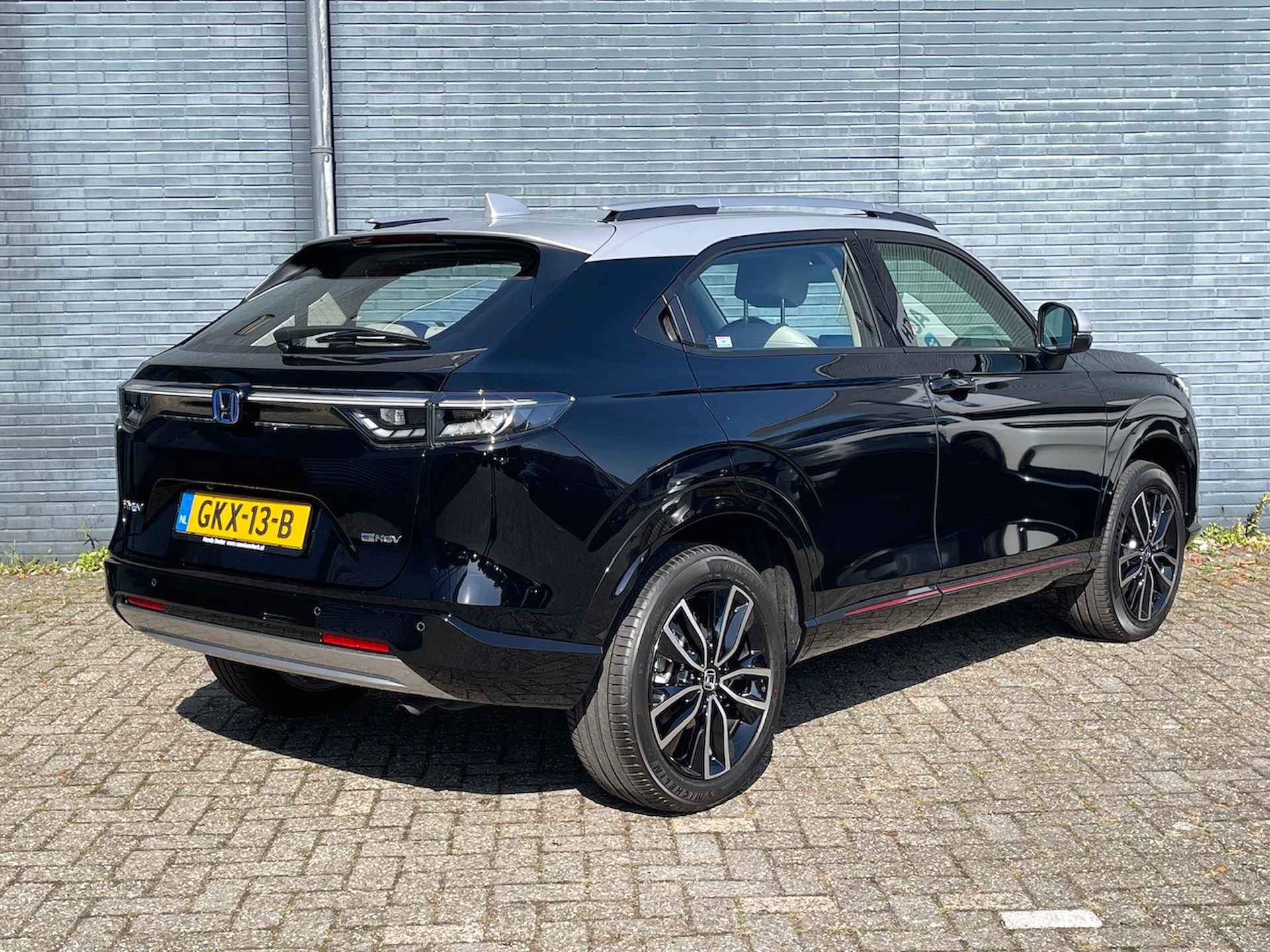 HONDA HR-V 1.5 i-MMD 131pk Automaat Advance Style | Navigatie & Carplay | Elec. Klep | Stoel & Stuurverwarming | Blindspot Warning | Parkeercamera | LED | - 2/28