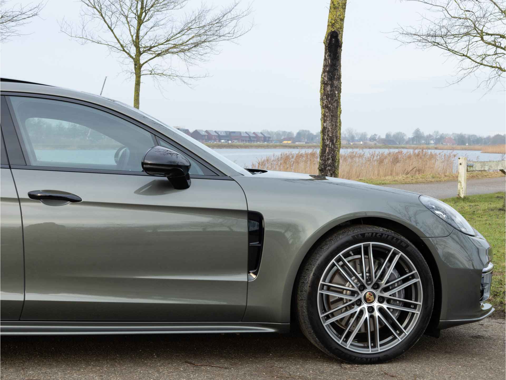 Porsche Panamera Sport Turismo 2.9 4 E-Hybrid 461 PK | LED | Panoramadak | Sportuitlaat |  Sport Chrono | Bose | Softclose | Adaptieve Cruise Control | - 21/57