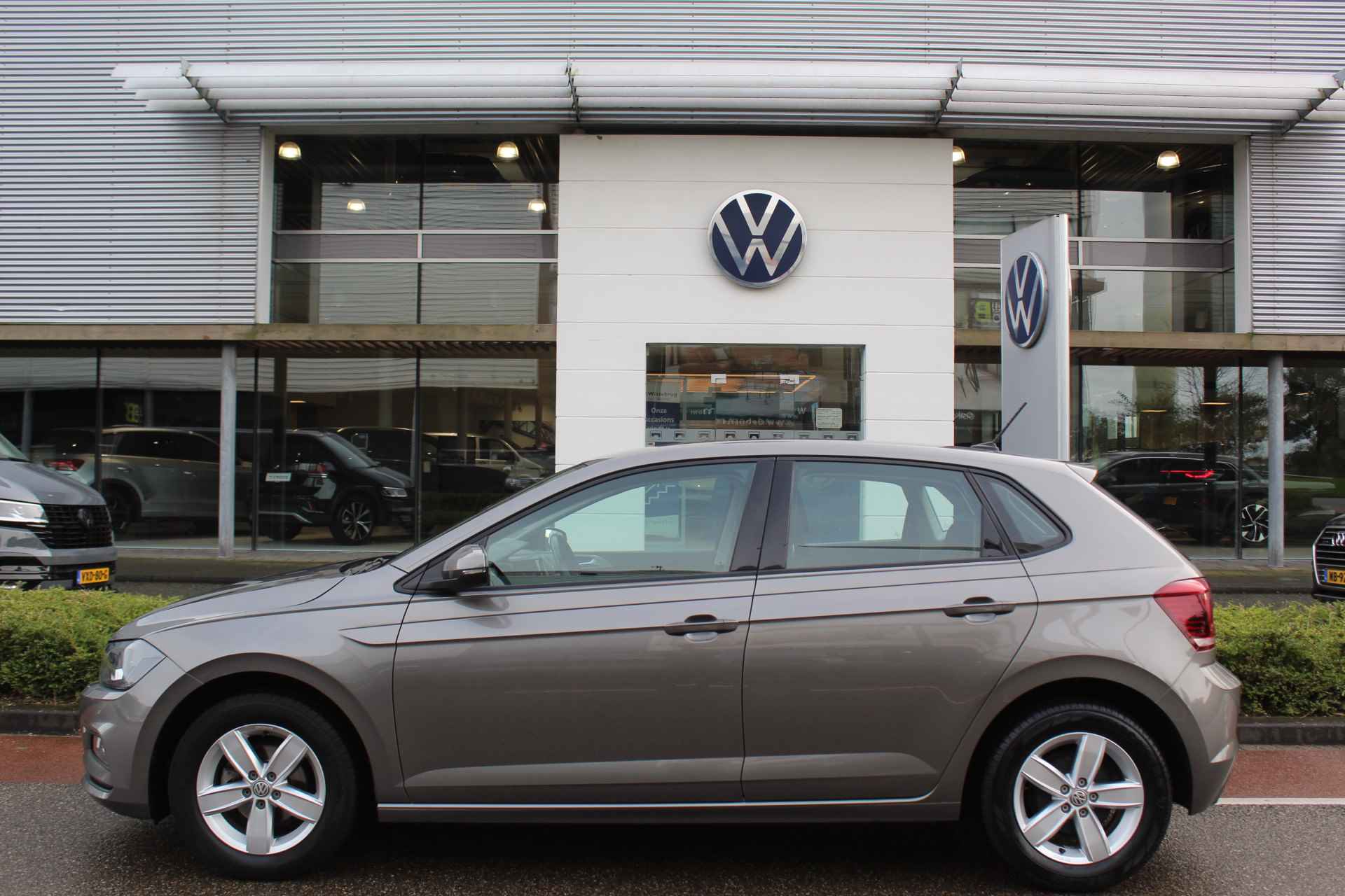 Volkswagen Polo 1.0 TSI Comfortline - 7/30