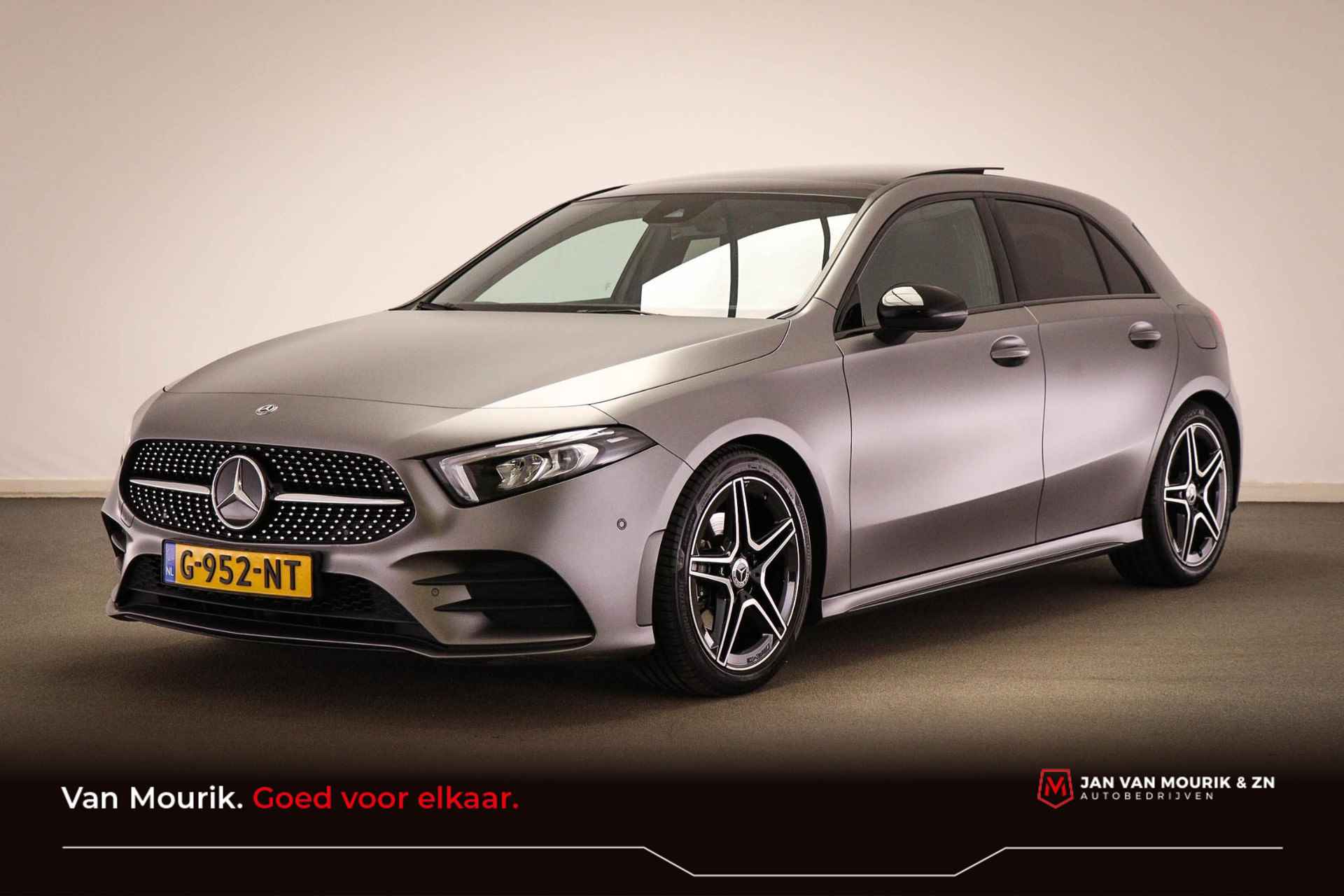 Mercedes-Benz A-klasse 160 Business Solution AMG | PANORAMADAK | WIDESCREEN | APPLE | CAMERA