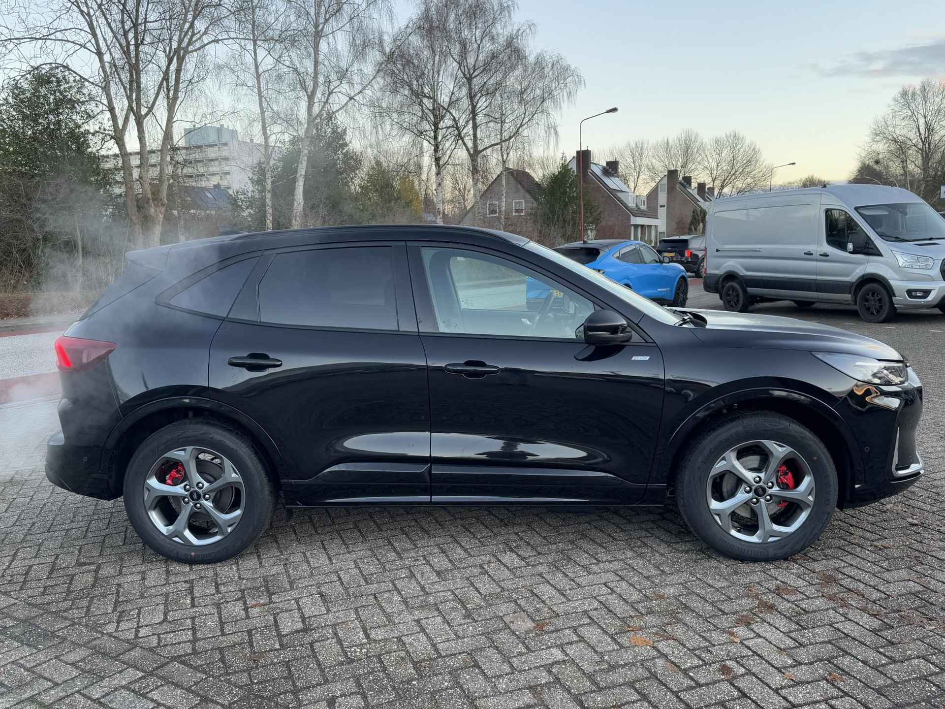 Ford Kuga 2.5 PHEV ST-Line X 243pk Voorraad ! | Wegklapbare trekhaak | Technology Pack | Winter Pack | 12-weg AGR stoelen | 4.000 EU VOORDEEL - 2/25