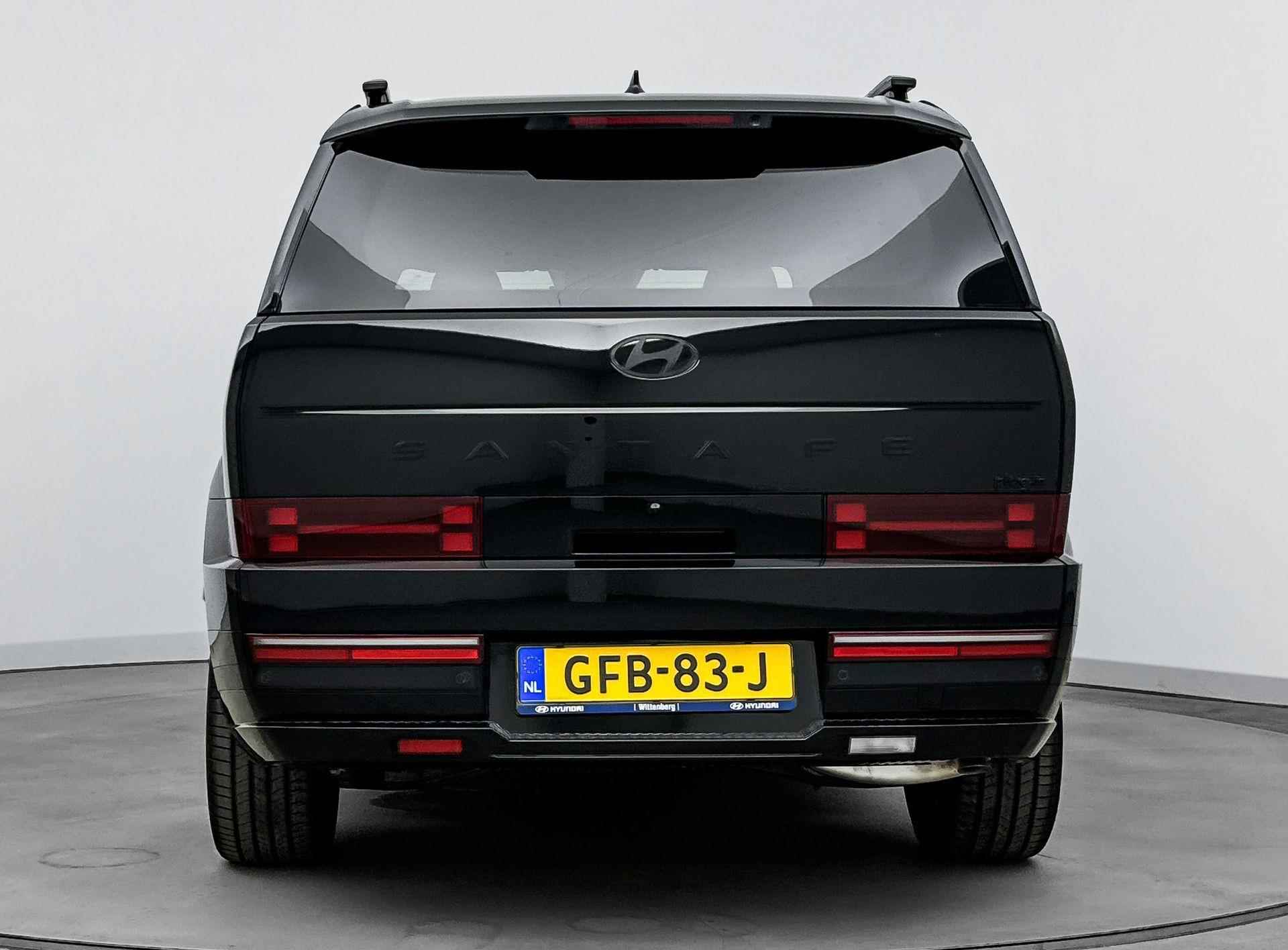 Hyundai Santa Fe 1.6 T-GDI PHEV Black Line 4WD 7p. | Trekhaak | Plug-in | Leer | Memory | Stoelventilatie | 360 Camera | 20" Lm-wielen | - 7/31