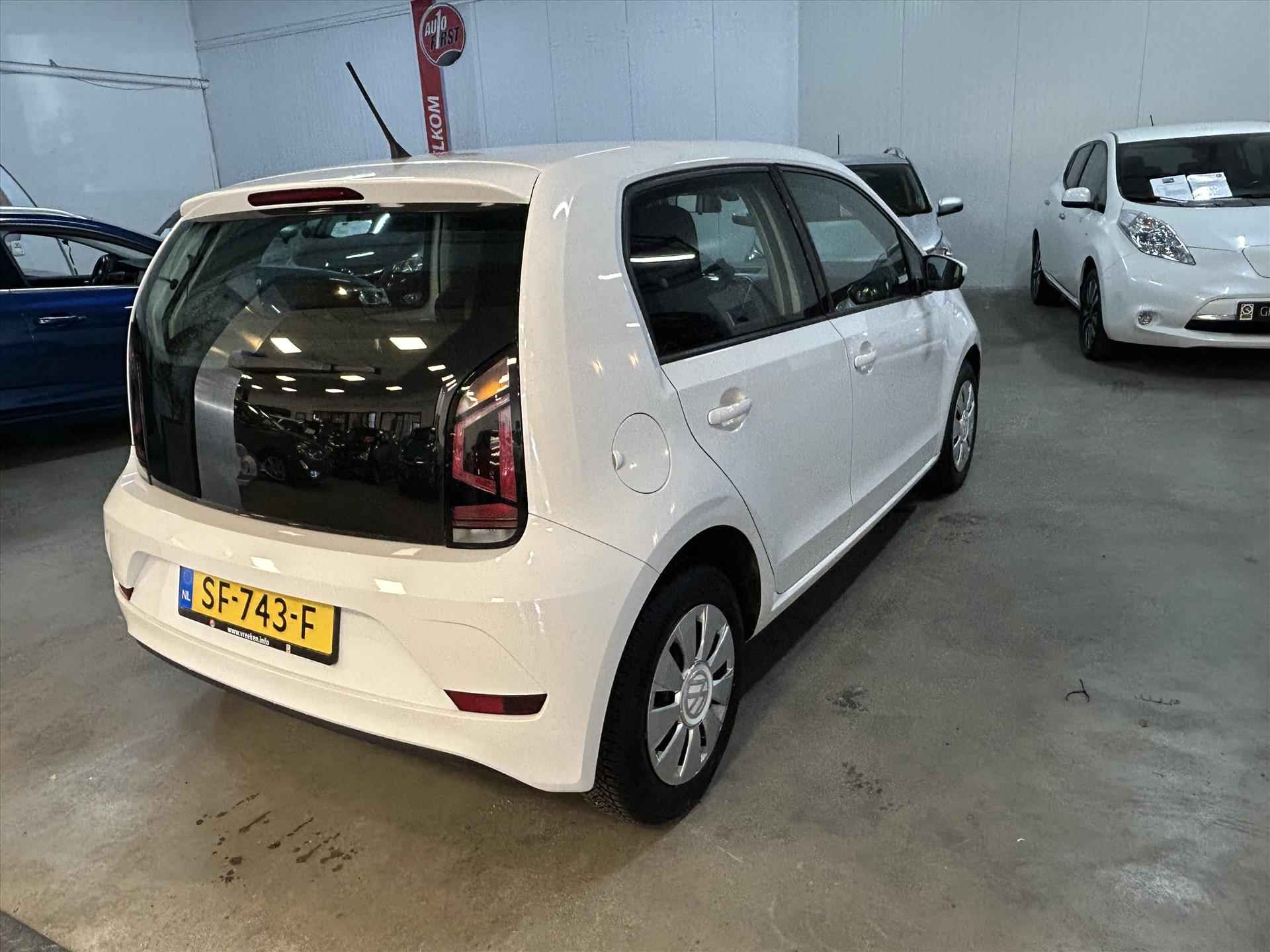 VOLKSWAGEN Up! 1.0 60PK 5D BMT Move up! AIRCO / NAVI - 5/13