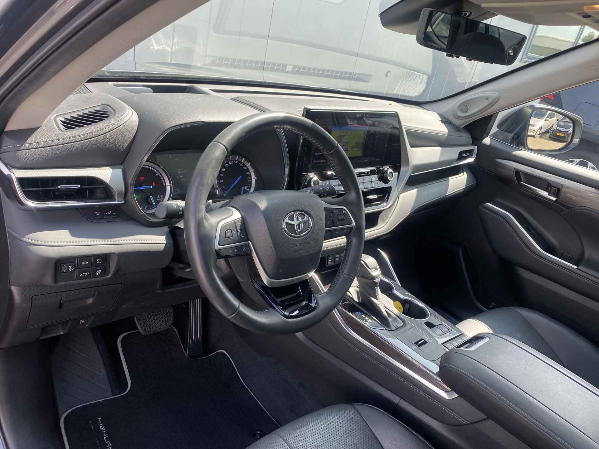 Toyota highlander 2.5 AWD Hybrid Premium Panoramadak HUD Treeplanken Memory Seat Full Option! - 7/46