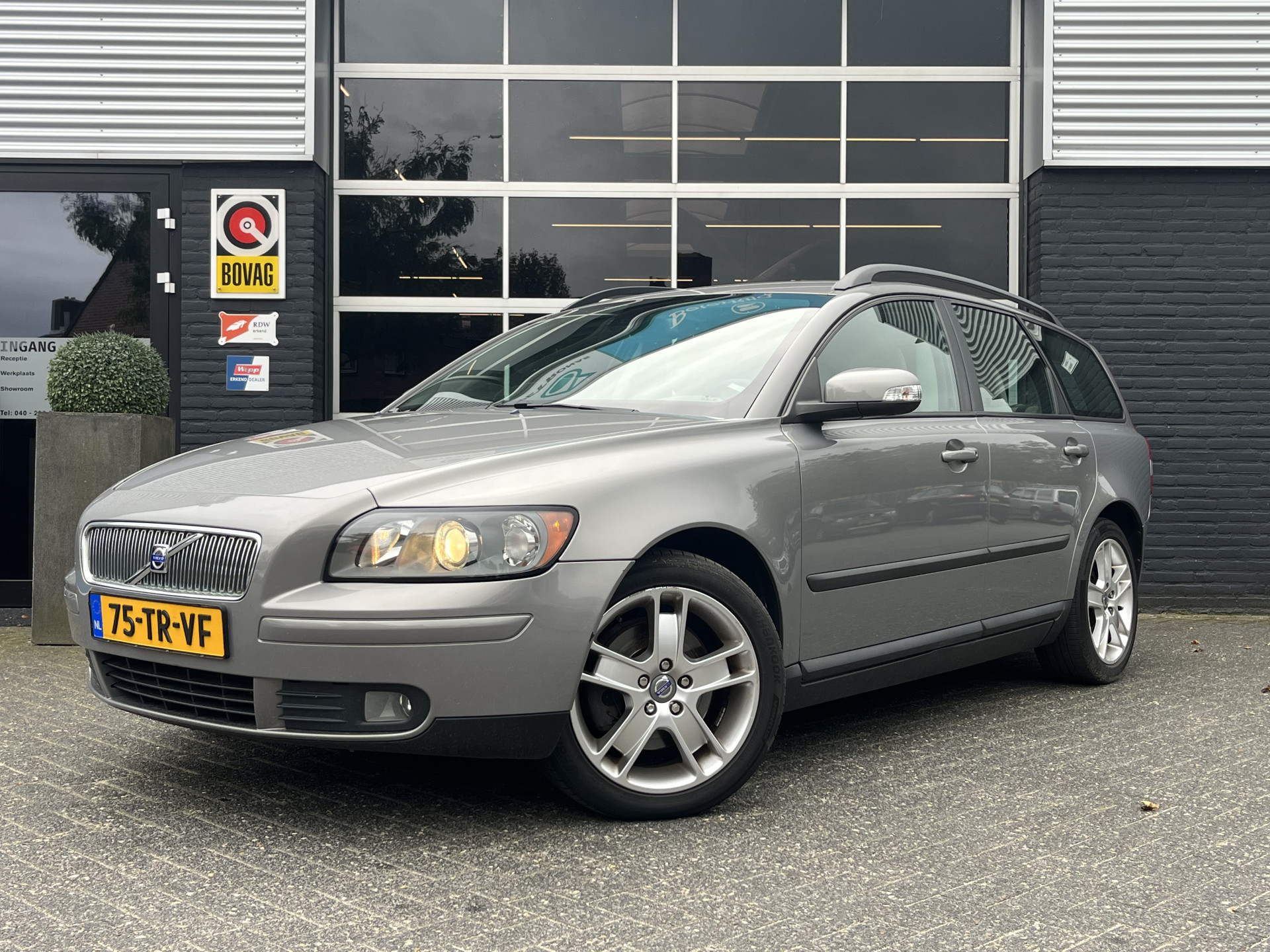 Volvo V50 2.4 Edition I, Handgas, Automaat, Trekhaak, Cruise, PDC, NAP