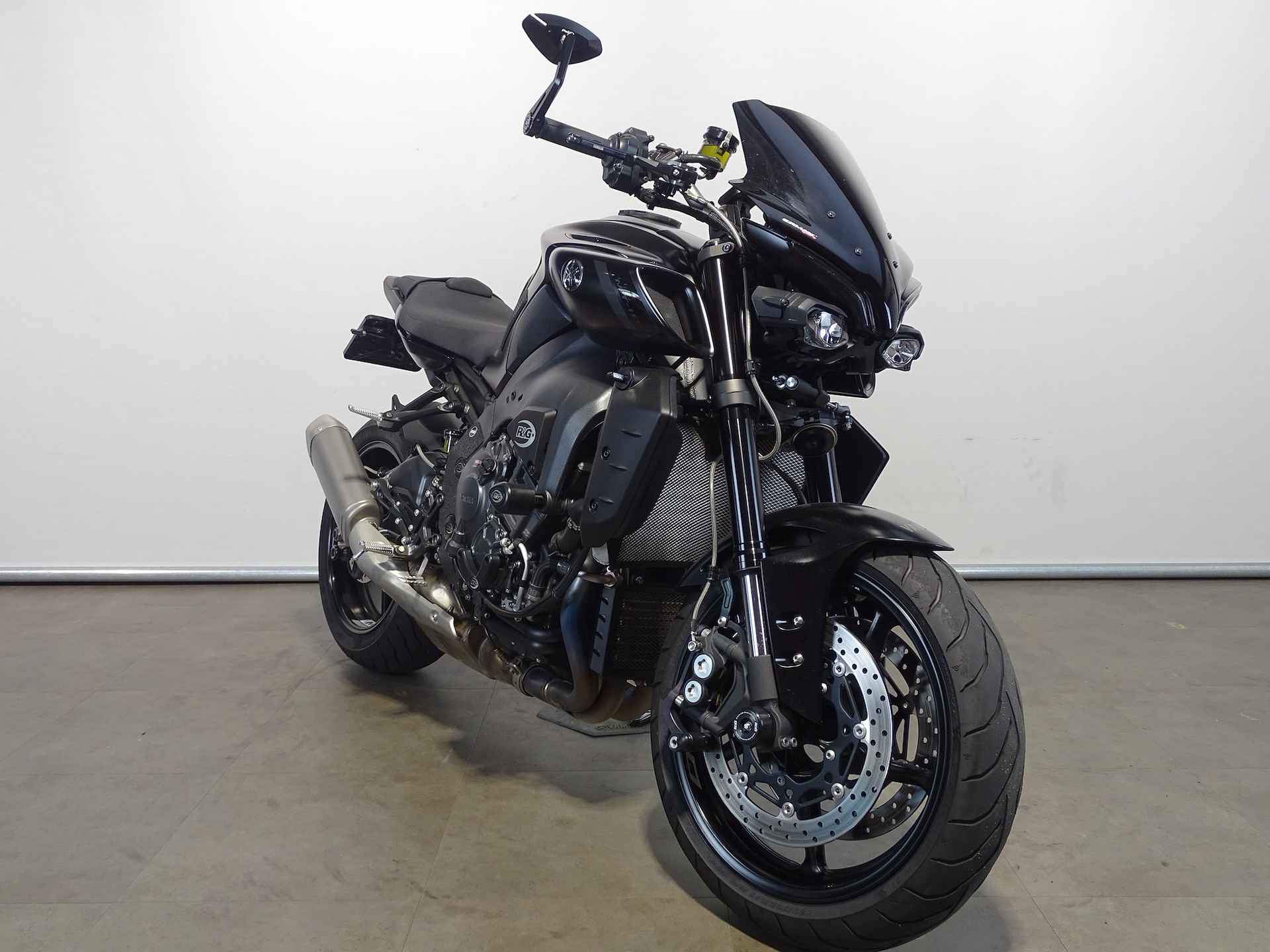 Yamaha MT-10 ABS - 14/15