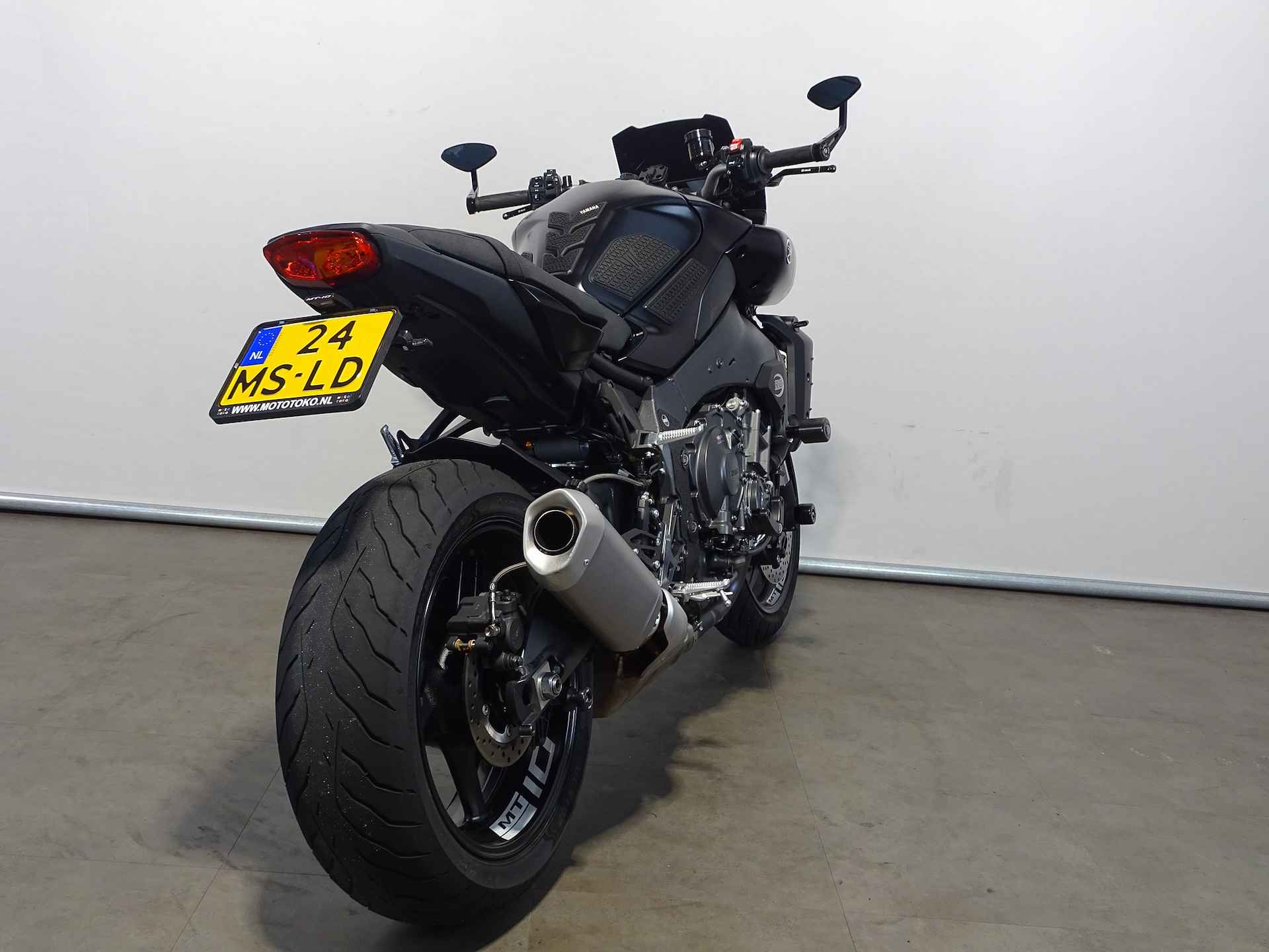 Yamaha MT-10 ABS - 15/15