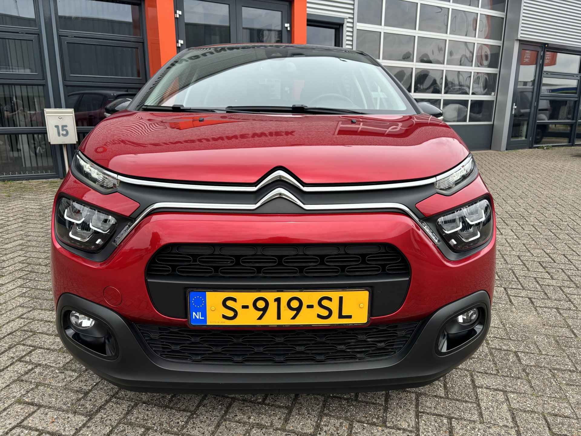 Citroën C3 1.2 PureTech Feel Edition NL-Auto 1e eigenaar Pack Ambiance / / Apple/Android Carplay / Navi / Parkeersensoren / Cruise Control - 10/26