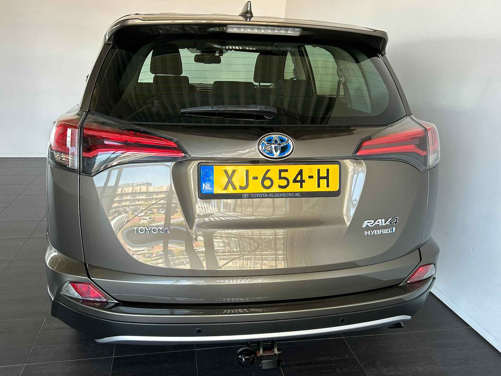 Toyota RAV4 2.5 VVT-i Hybrid 197pk 2WD Aut Dynamic - 4/29