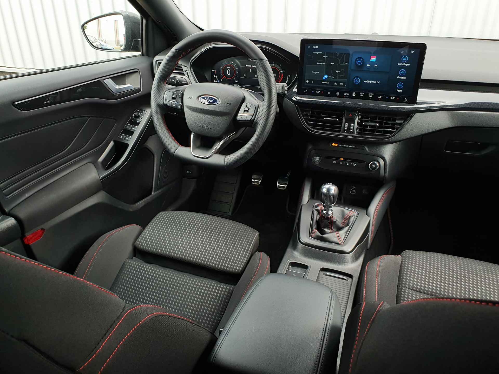 Ford Focus 1.0 Hybrid ST Line X | Cruise Control | Apple Carplay | 18 inch! | Stoelverwarming/Stuurverwarming | - 29/36
