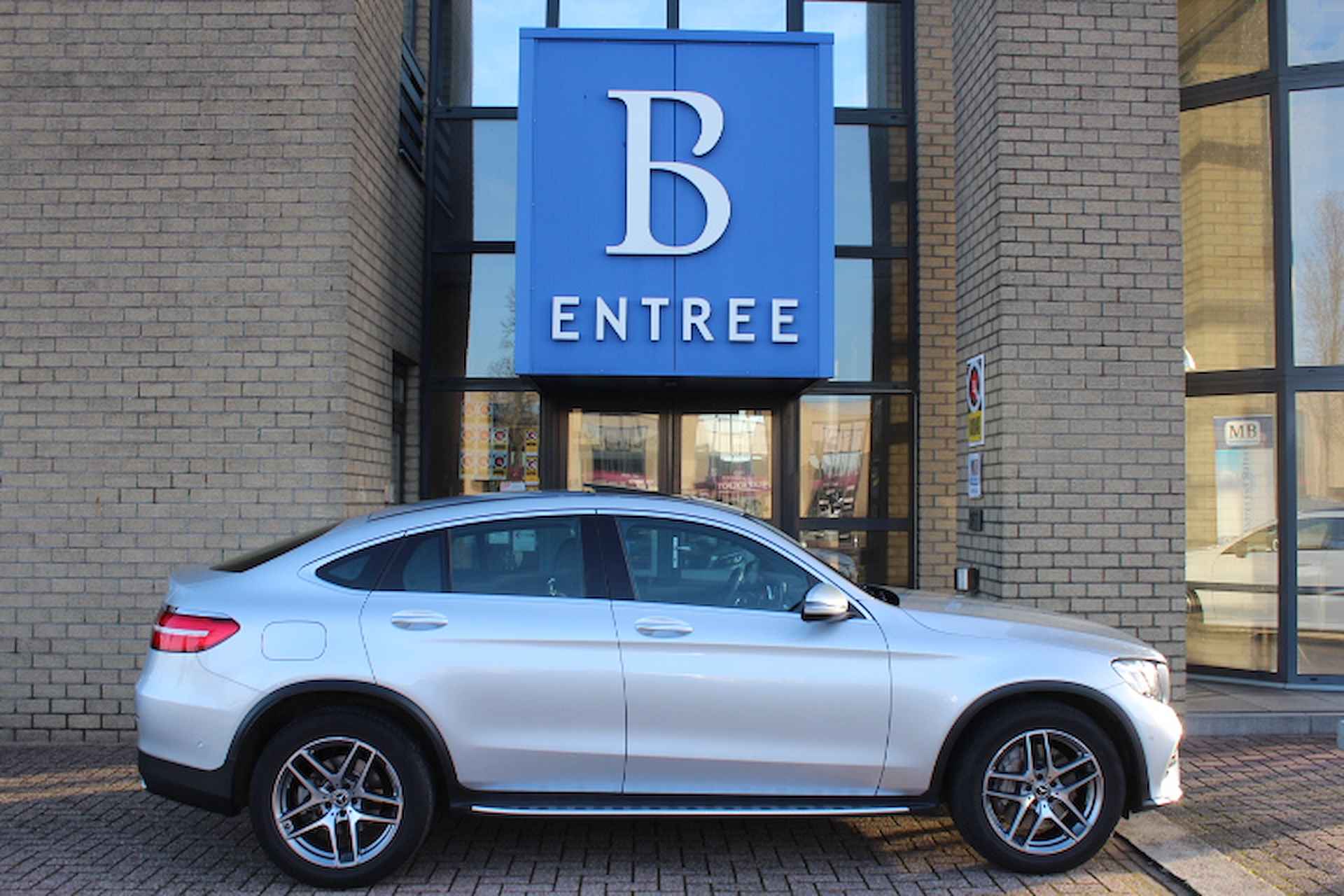 Mercedes-Benz GLC Coupé 220D 4 Matic AMG STYLING-SCHUIFDAK-ILS-CAMERA-TREKHAAK-COMPLEET - 4/30