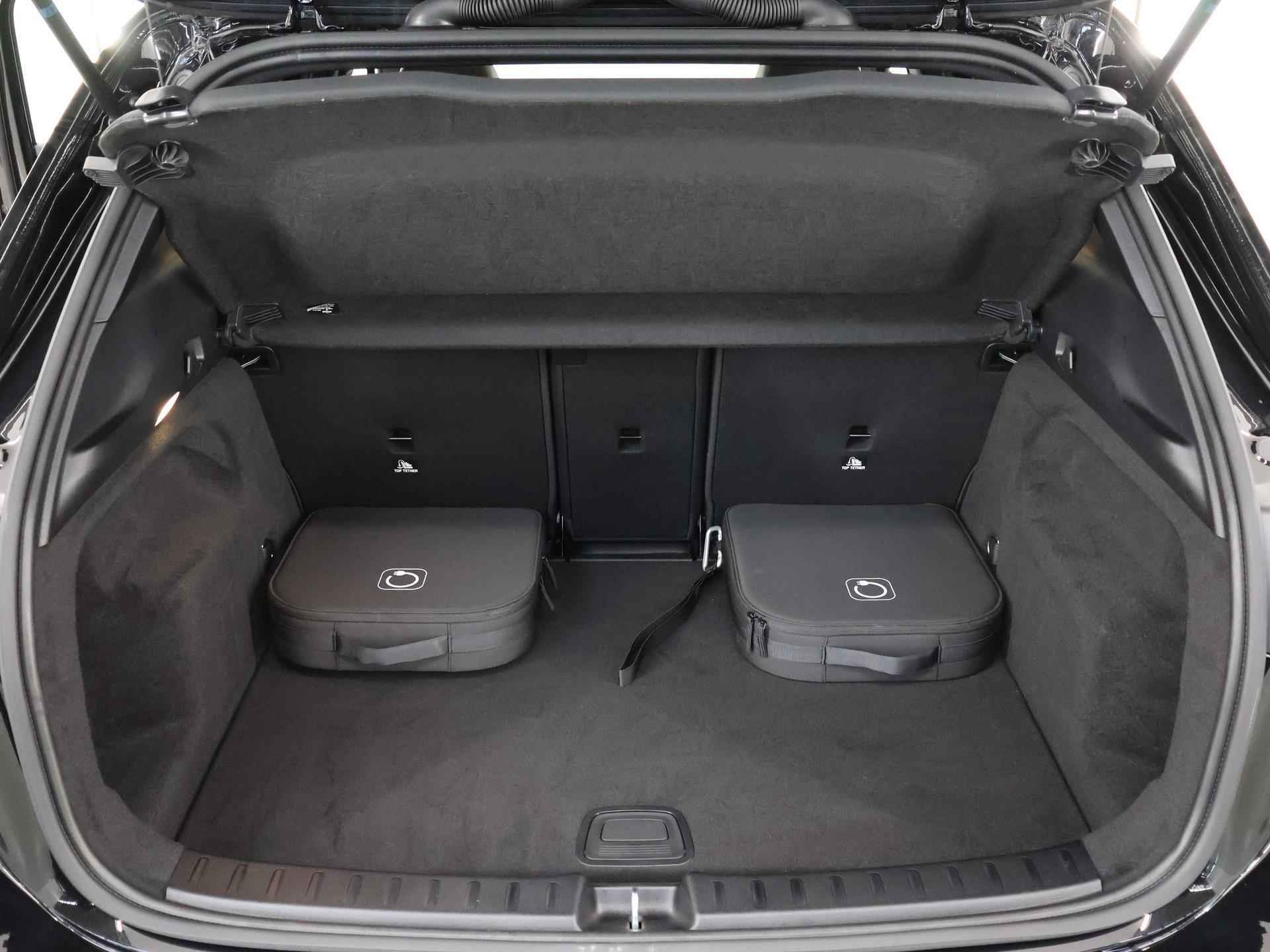 Mercedes-Benz GLA-klasse 250 e Business Solution AMG Limited | Panoramadak | Sfeerverlichting | Nightpakket incl. 20'' Velgen | Apple carplay | Achteruitrijcamera | - 41/46