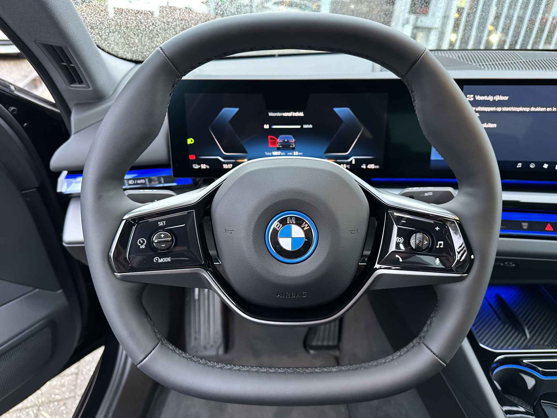 BMW i5 eDrive40 84 kWh Sport Line Driving Assistant Plus | Camera | Leer | Stoelverw. - 19/31