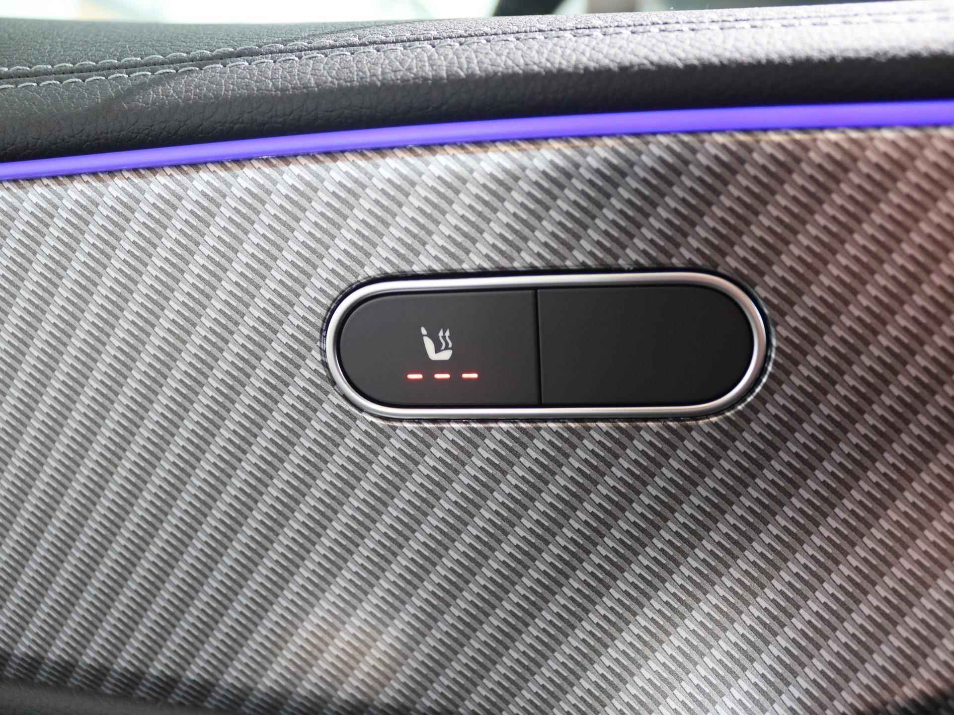 Mercedes-Benz CLA-klasse Shooting Brake 180 Star Edition Luxury Line | Widescreen | Camera | Stoelverwarming | Sfeerverlichting | Ele. kofferdeksel | Multibeam-Led | Comfortstoelen | Draadloze tel.lader | Keyless start | 18" Lichtmetaal | - 18/33