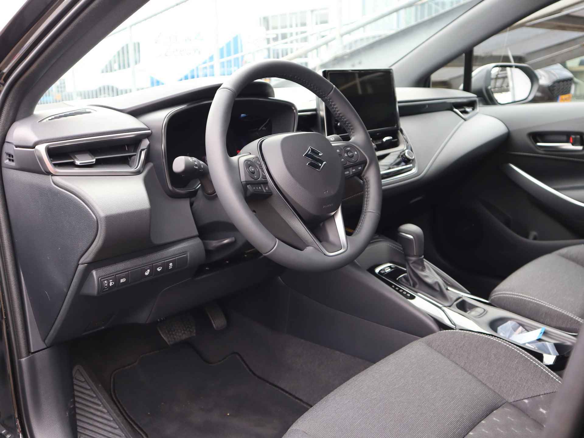 Suzuki Swace 1.8 Hybrid Style Facelift |Uit voorraad leverbaar | Naar wens samen te stellen | Draadloos Carplay | - 5/30