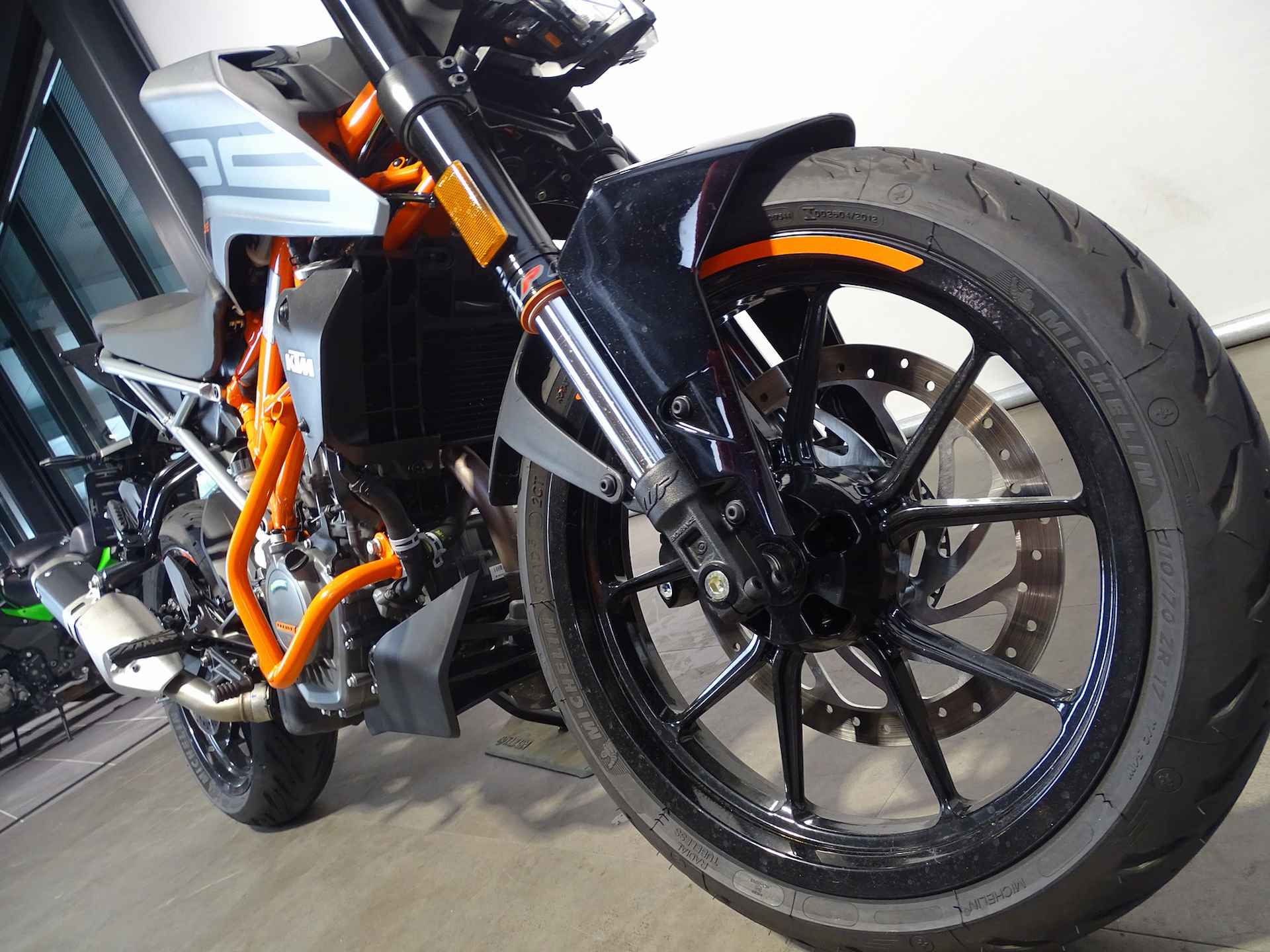 KTM 125 DUKE - 4/9