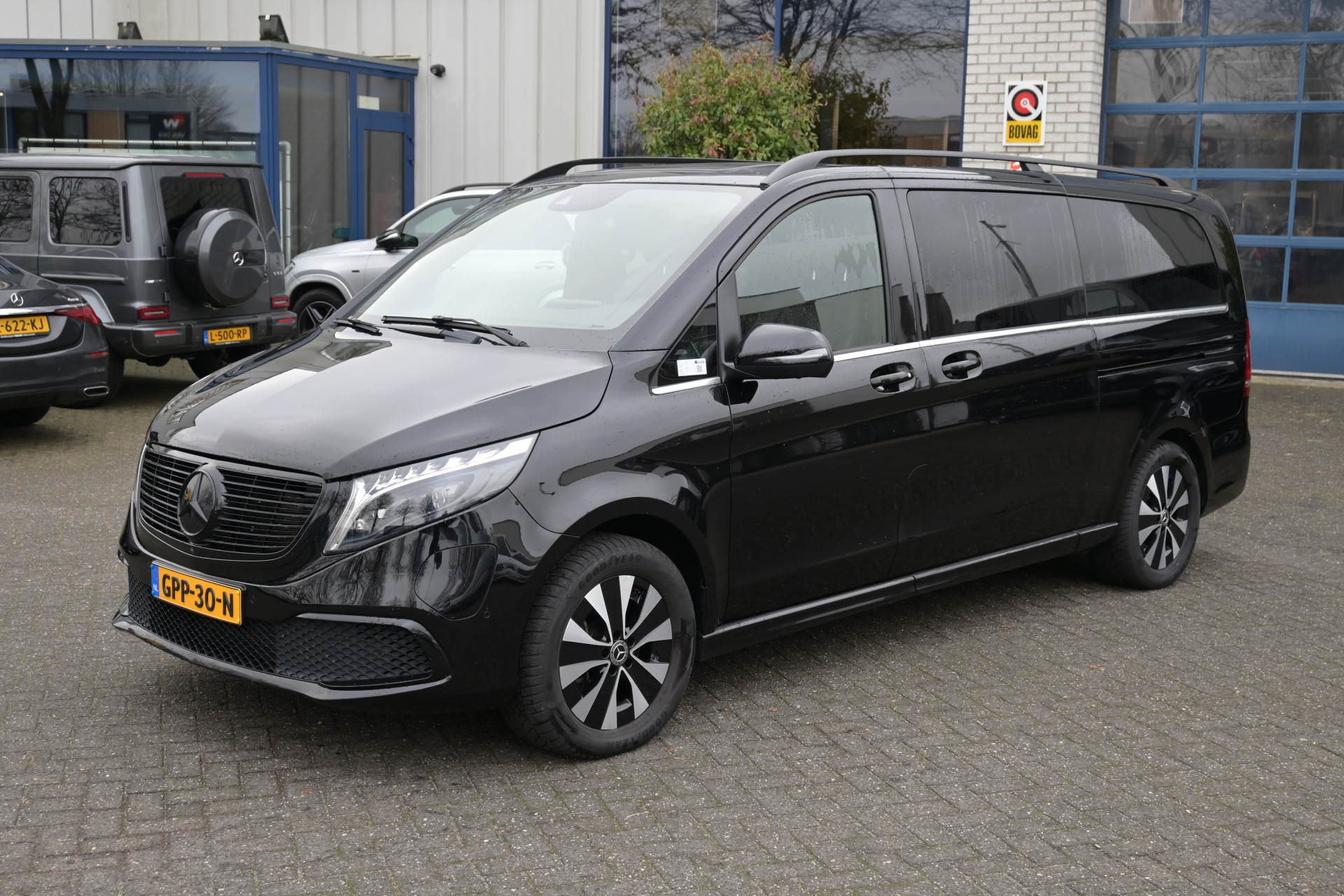 Mercedes-Benz EQV 300 L3 Avantgarde 90 kWh Incl BTW, Airmatic/Luchtvering, 8 persoons, Zwarte hemel