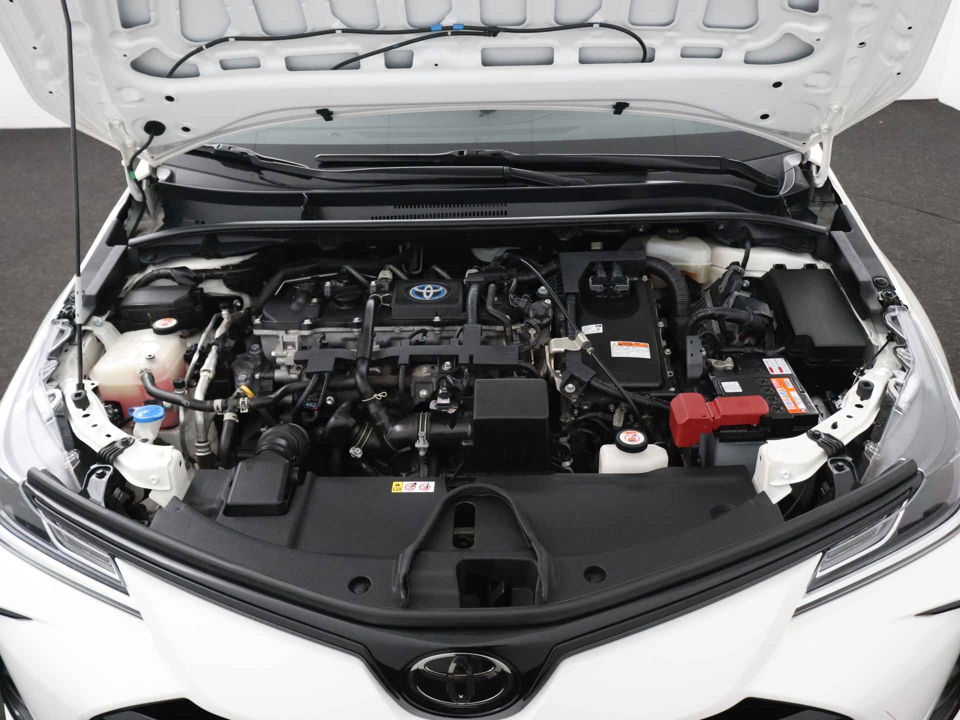 Toyota Corolla 1.8 Hybrid GR-Sport | 18 inch LM velgen | Adaptive Cruise Control | GR Sport uitgevoerd | - 36/38