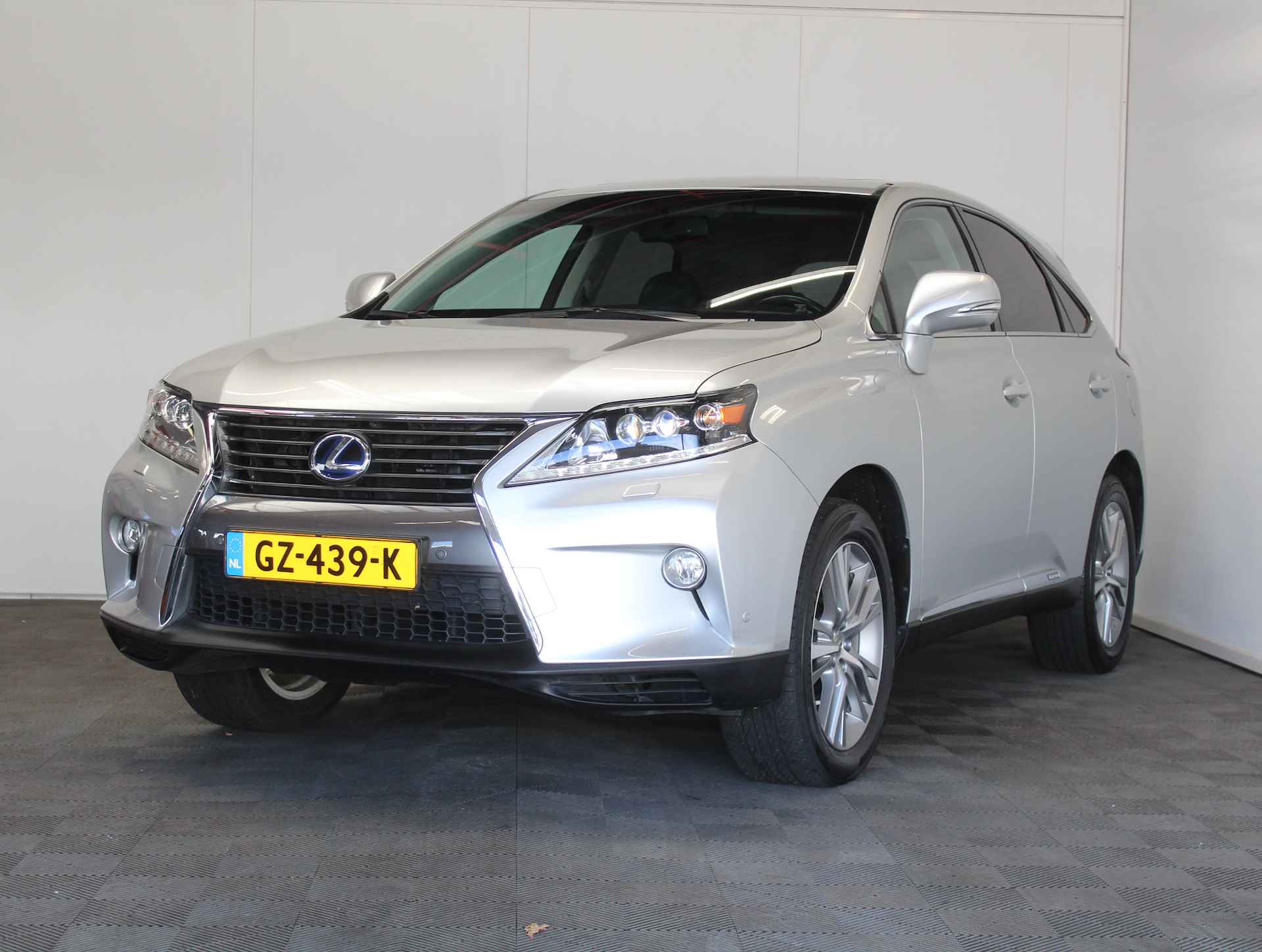 Lexus RX 450h 4WD TECH EDITION | LEDER | HEAD-UP | GLAZEN SCHUIFDAK | NAVIGATIE | NED. AUTO - 12/59